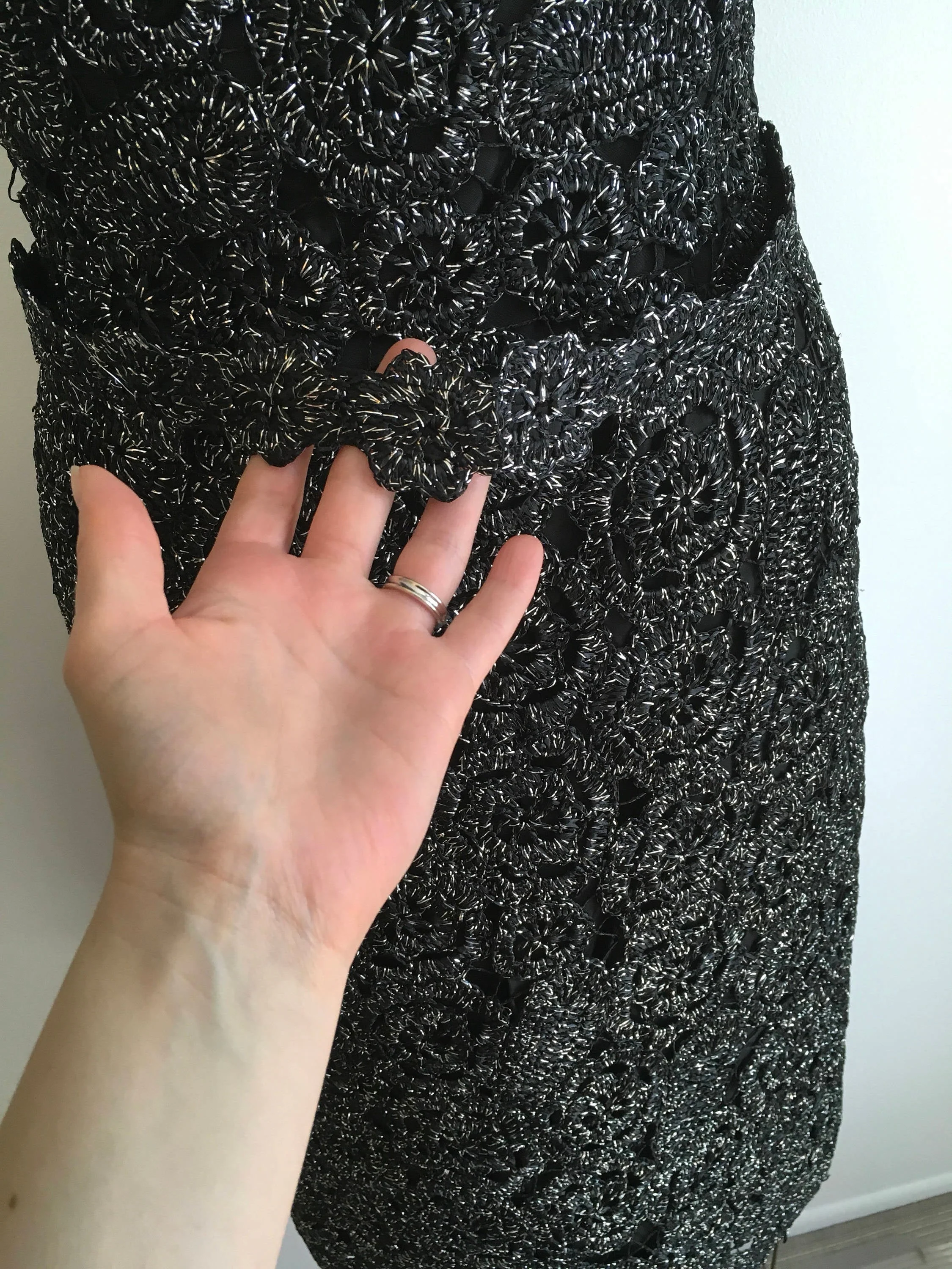 50's/60's Black and Silver Raffia Wiggle Dress - Image 4