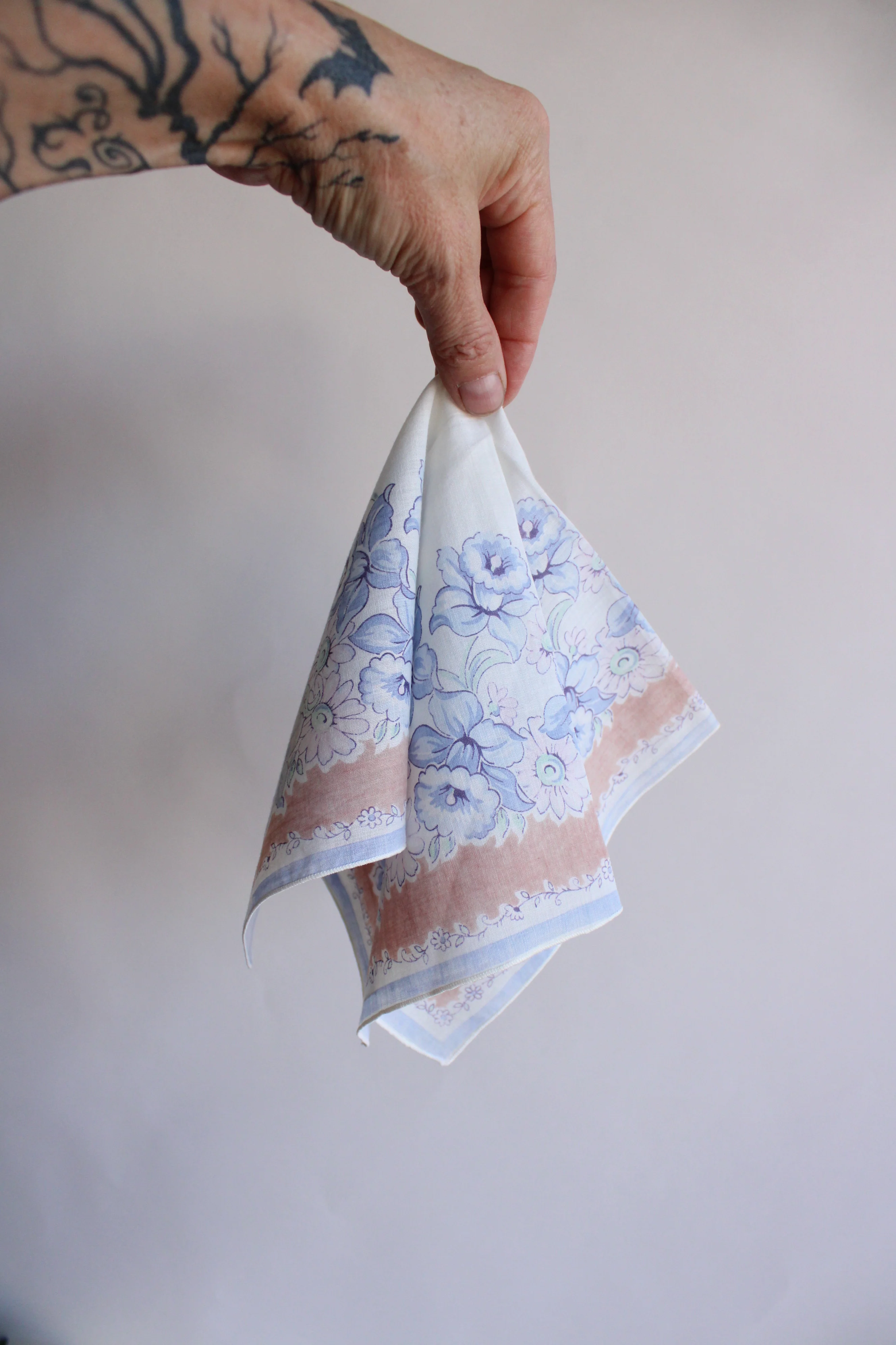 50s/60s Blue And Brown Floral Print Handkerchief - Image 4