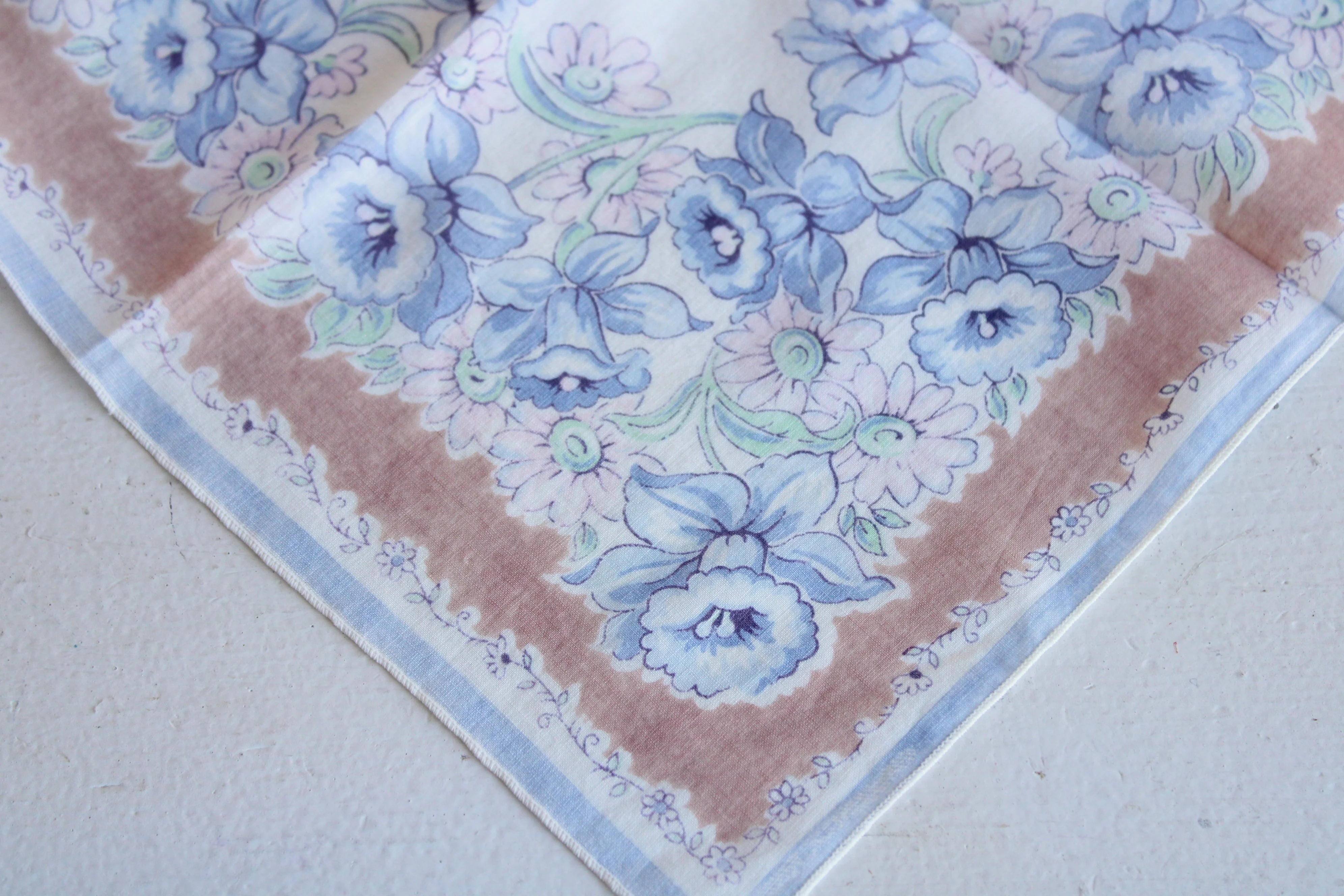 50s/60s Blue And Brown Floral Print Handkerchief - Image 9