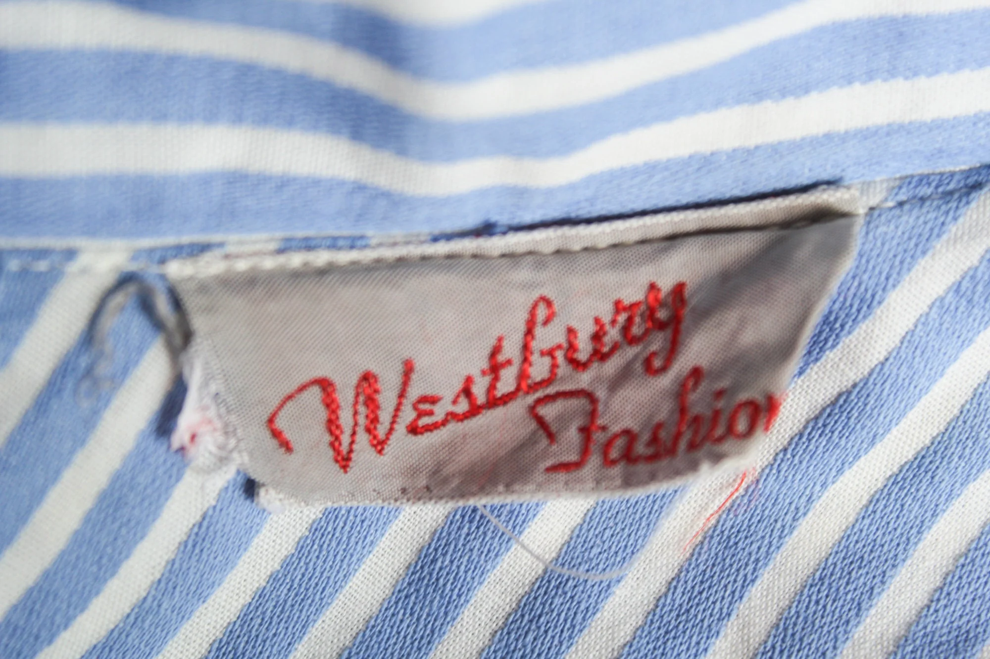 50s 60s Blue and White Pin Tucked Bib Hip Pocket Fitted Cotton Day Dress by Westbury Fashions - Image 7