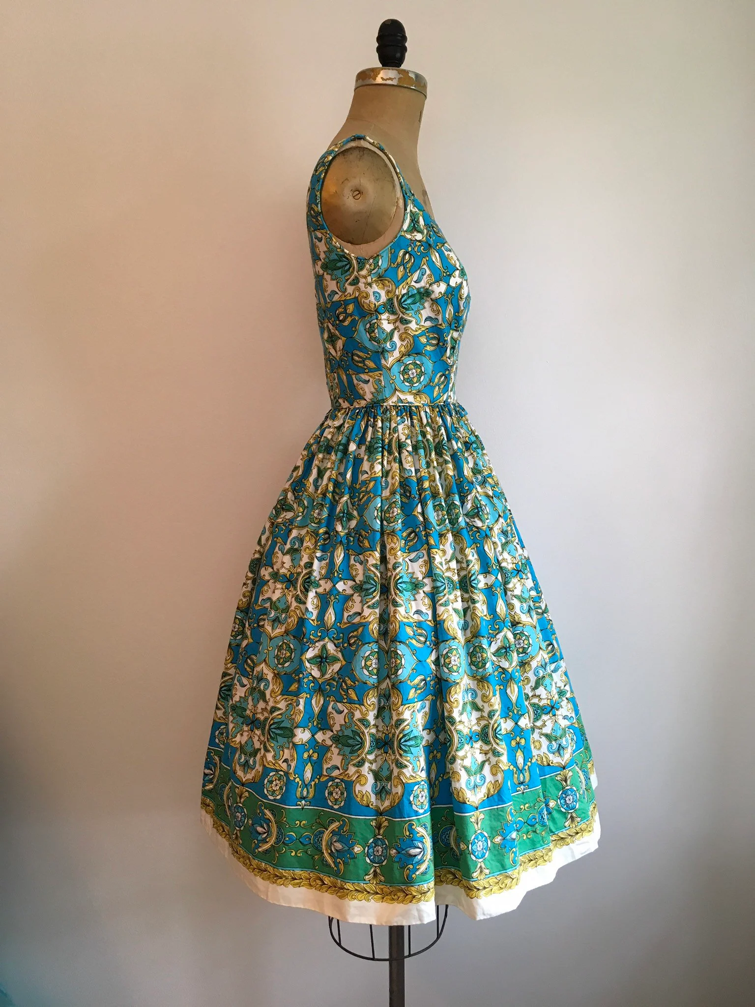 50's/60's Blue Floral Hawaiian Border Print Dress by Tori Richards - Image 3