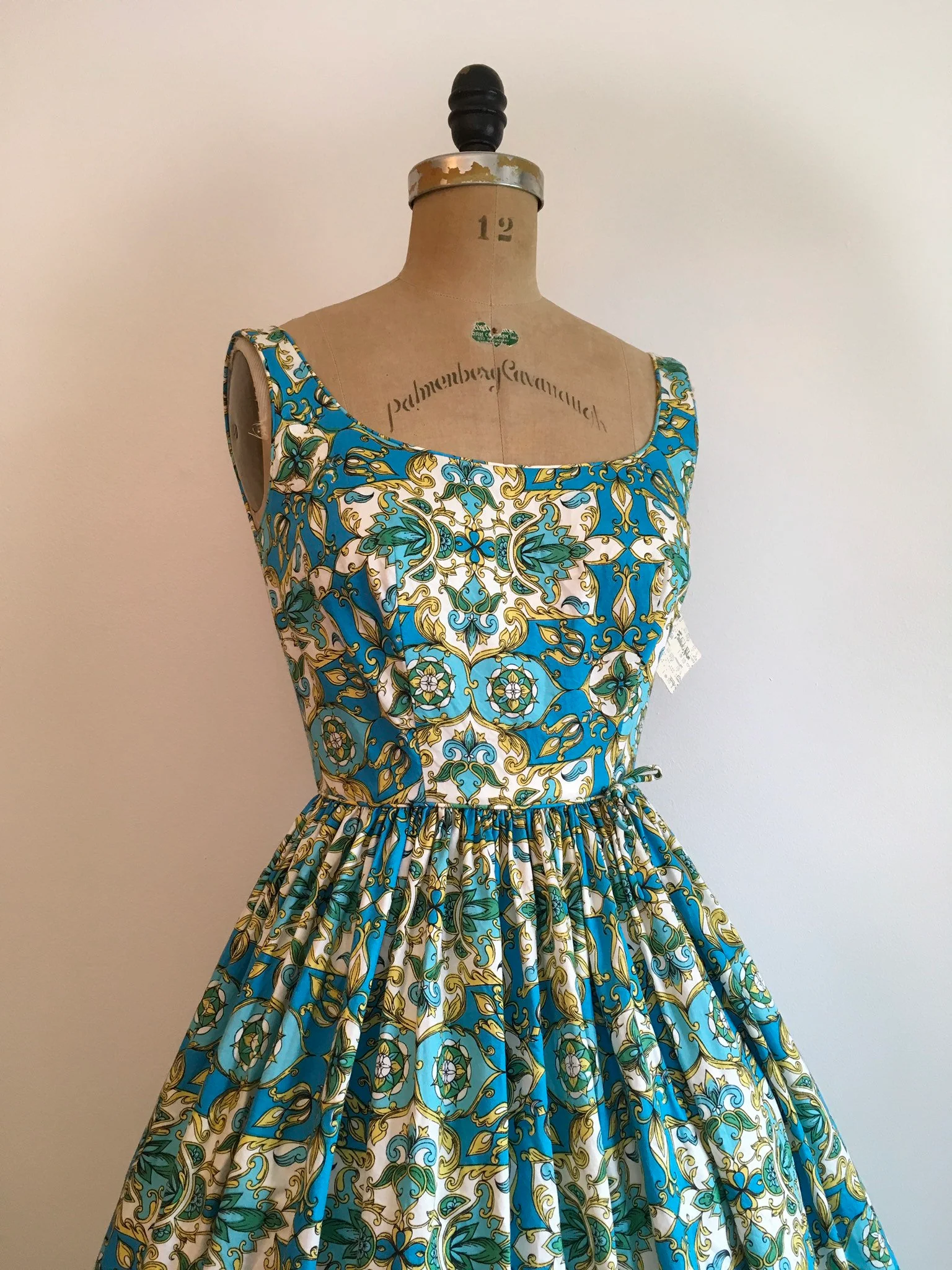 50's/60's Blue Floral Hawaiian Border Print Dress by Tori Richards - Image 4