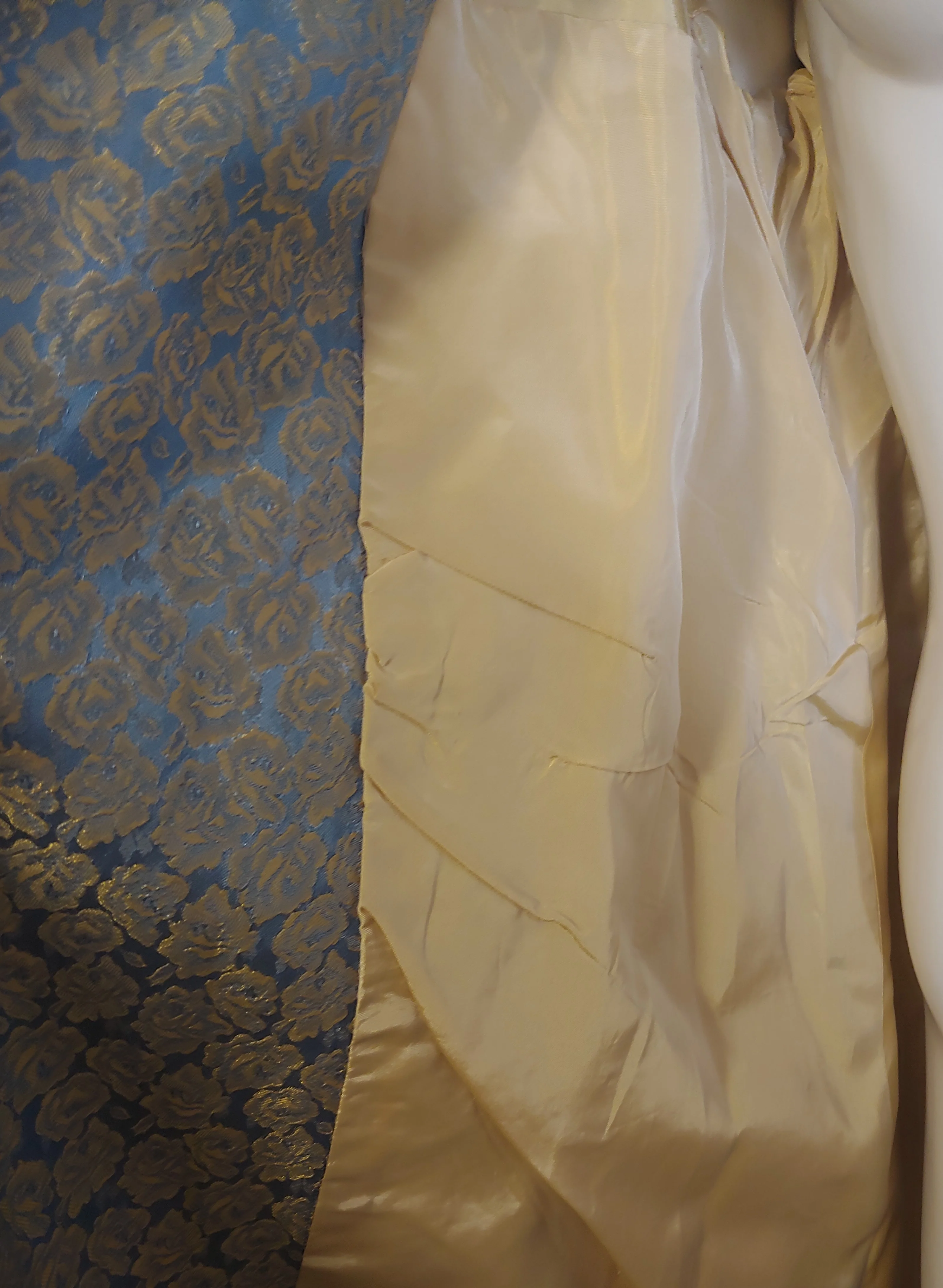 50s/60s Blue Green Jacquard Floral Evening Jacket Robe - Image 9