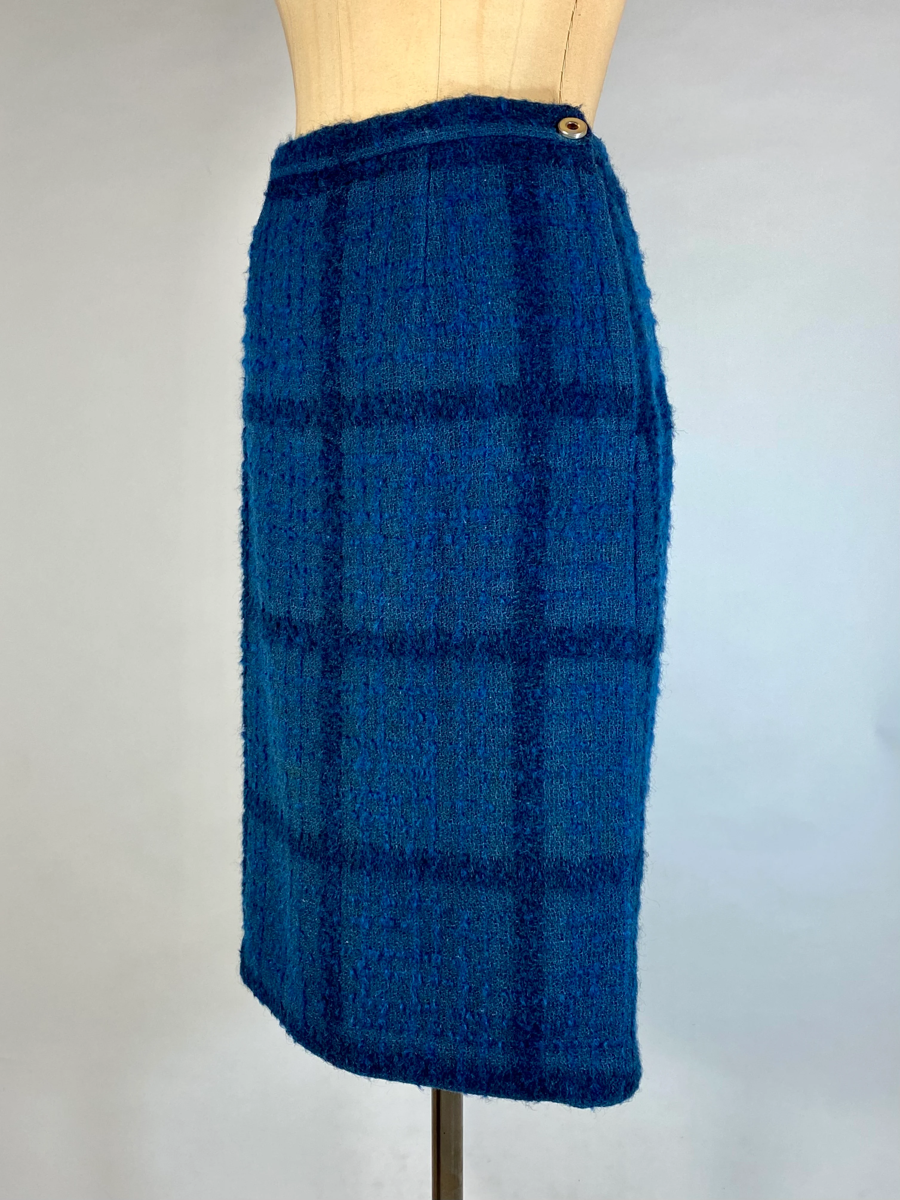 50s/60s Blue Tones Bouclé Wool High Waist Pencil Skirt - Image 3