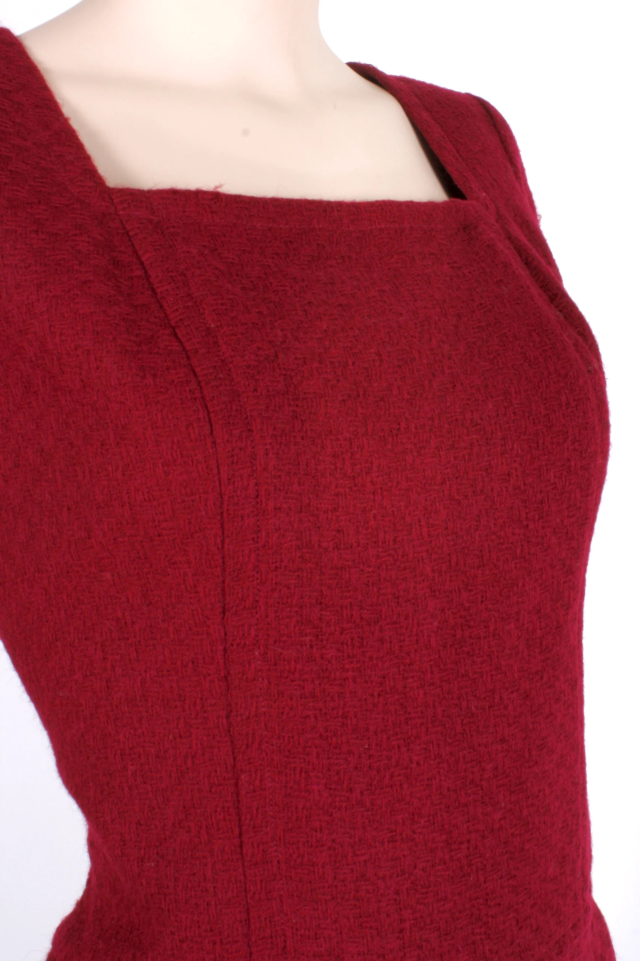 50s/60s Burgundy Red Woven Simple Sheath Knee Dress - Image 8