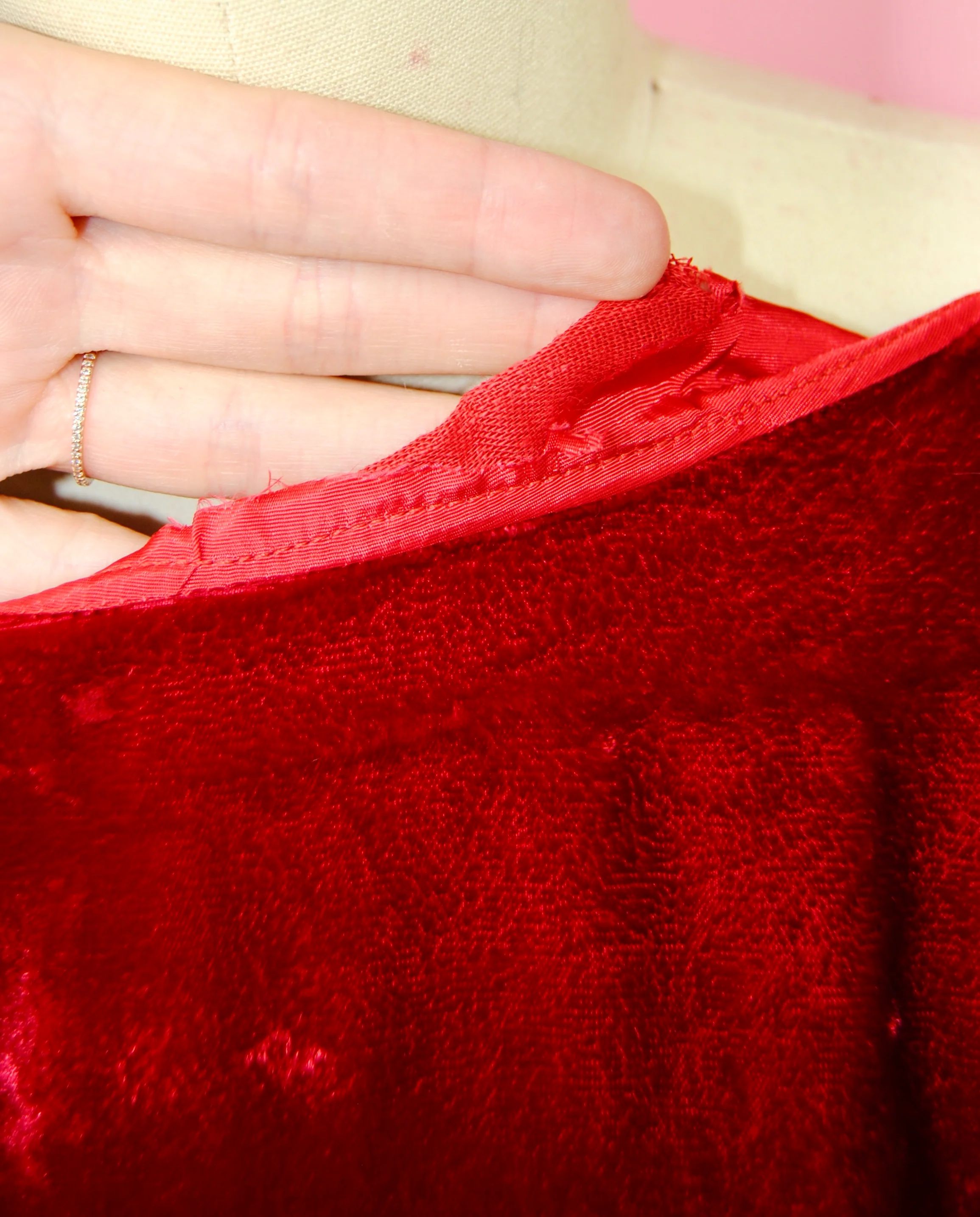 50s/60s Crushed Red Velvet Cocktail Holiday Dress - Image 14