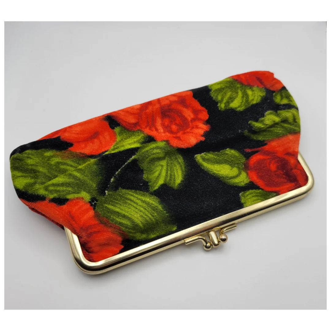 50s/60s Deadstock Rose Velvet Clutch - Image 3