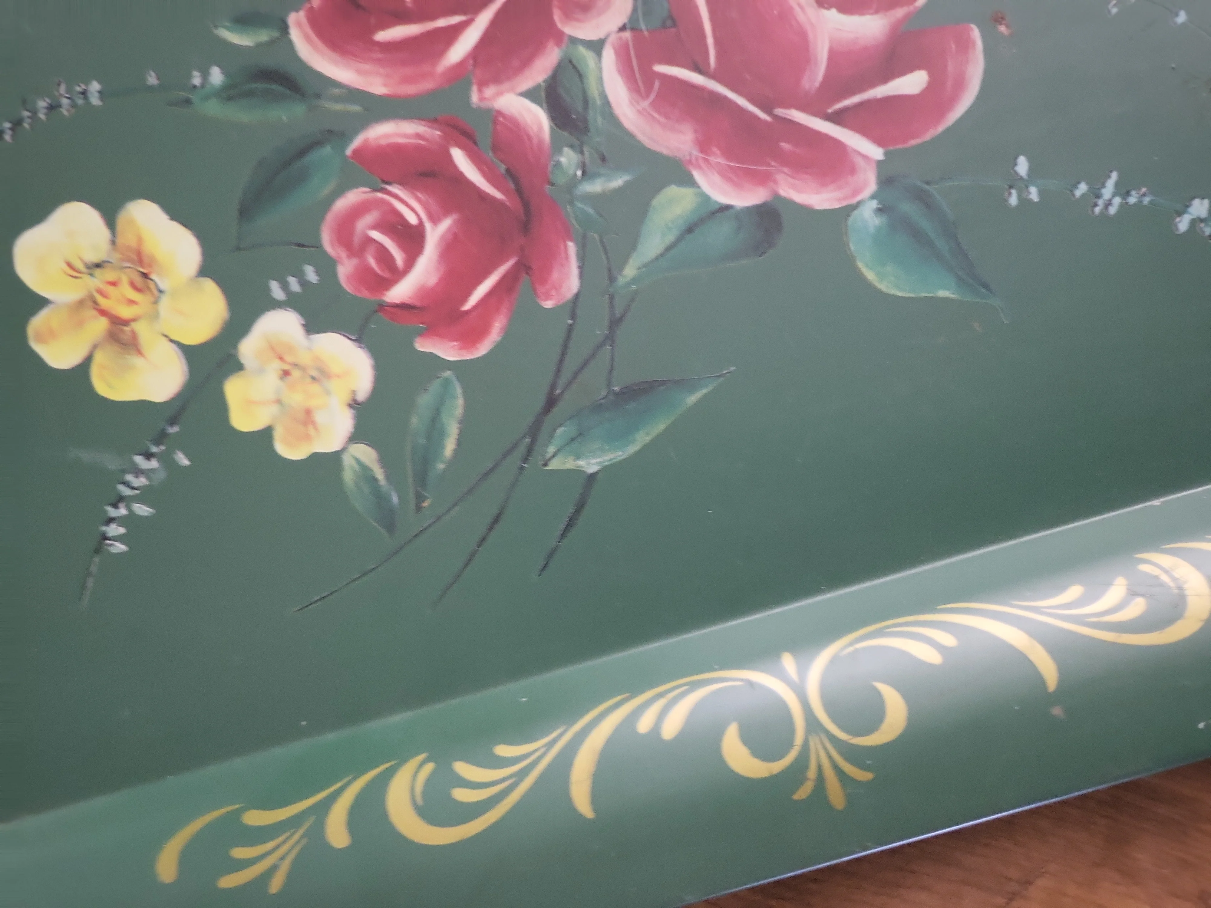 50s/60s Green Floral Toleware Tray - Image 7