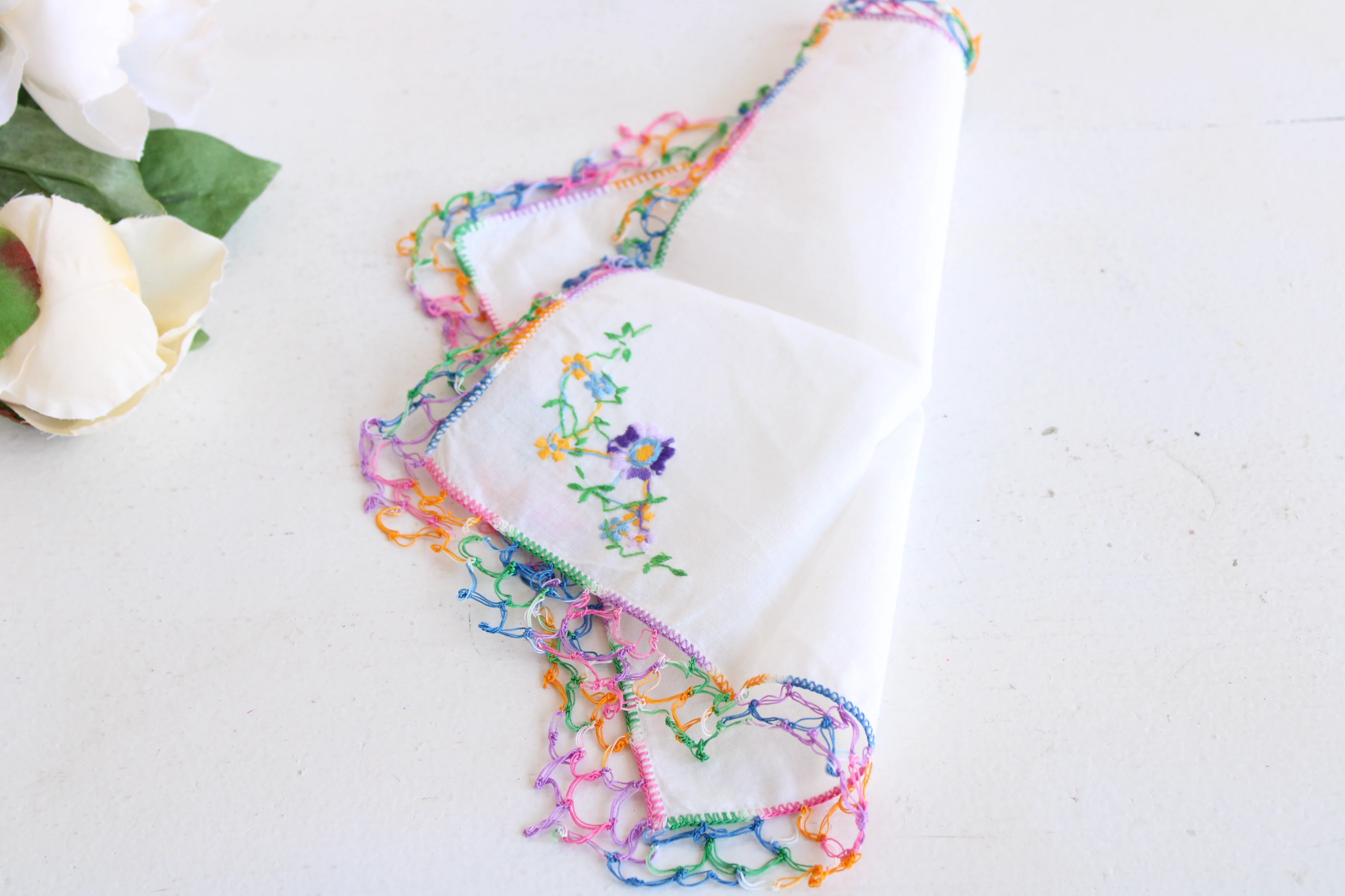 50s/60s Handkerchief With Rainbow Crochet Trim - Image 11
