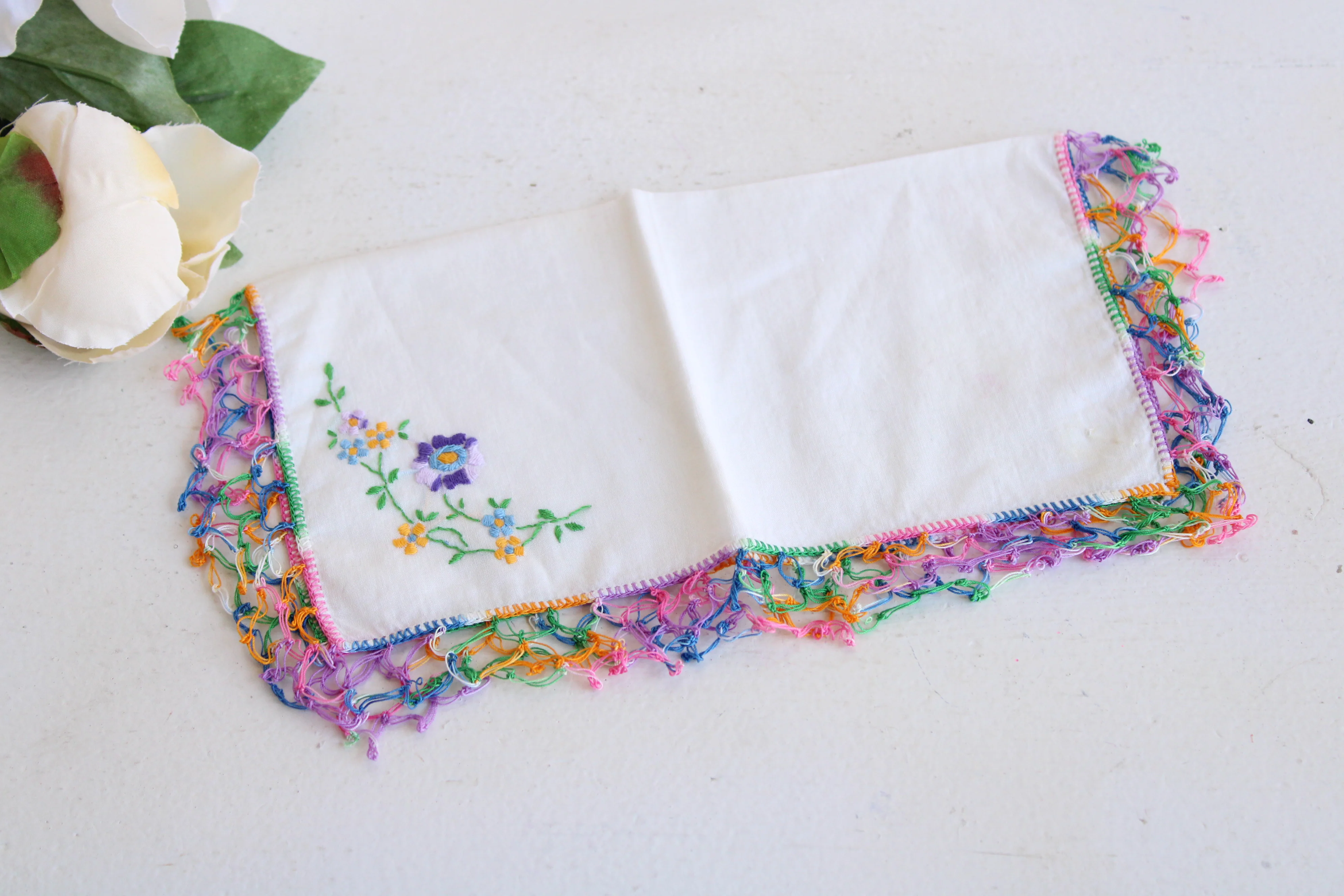 50s/60s Handkerchief With Rainbow Crochet Trim - Image 6