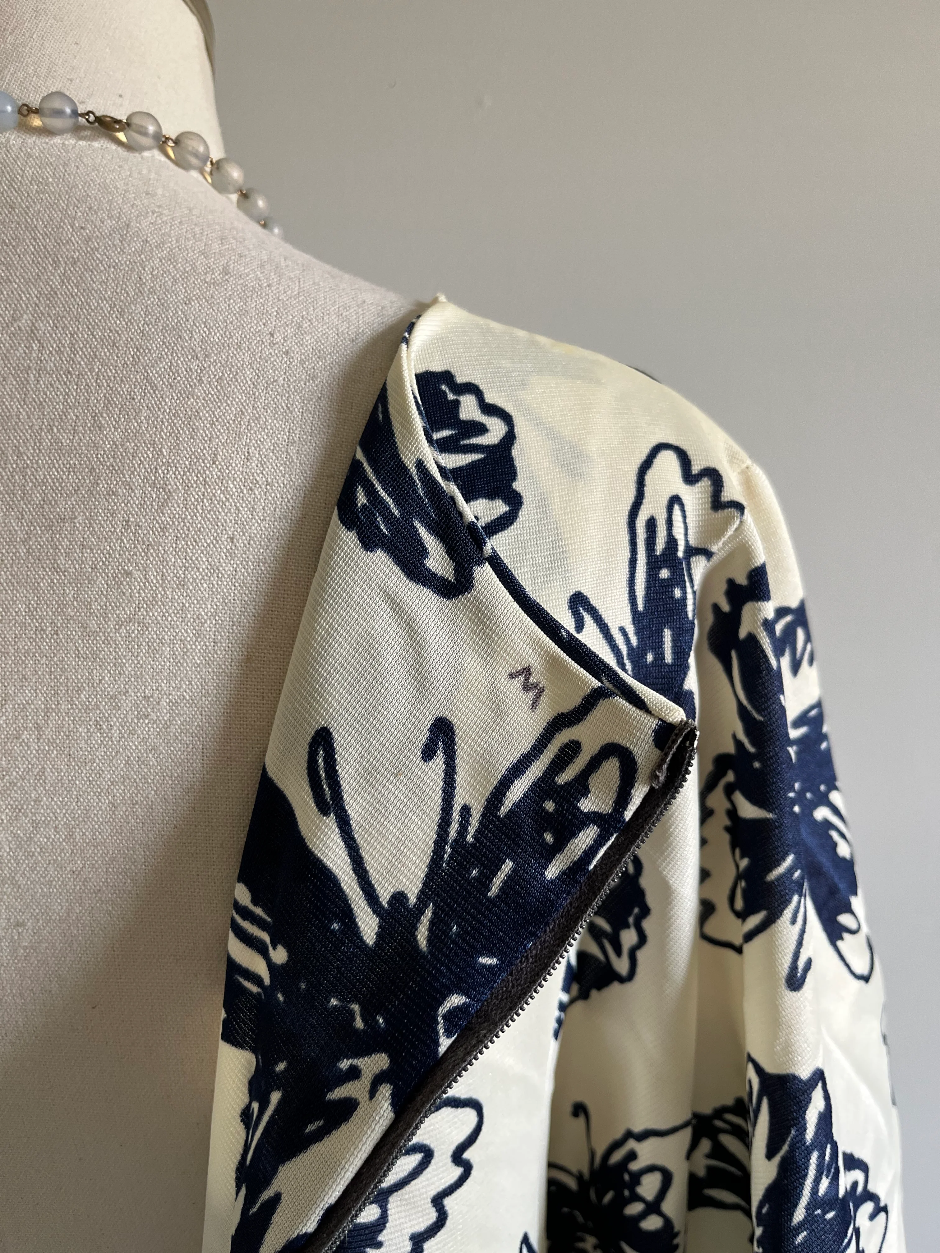 50s/60s Homemade Butterfly Print Empirewaist Dress - Image 8