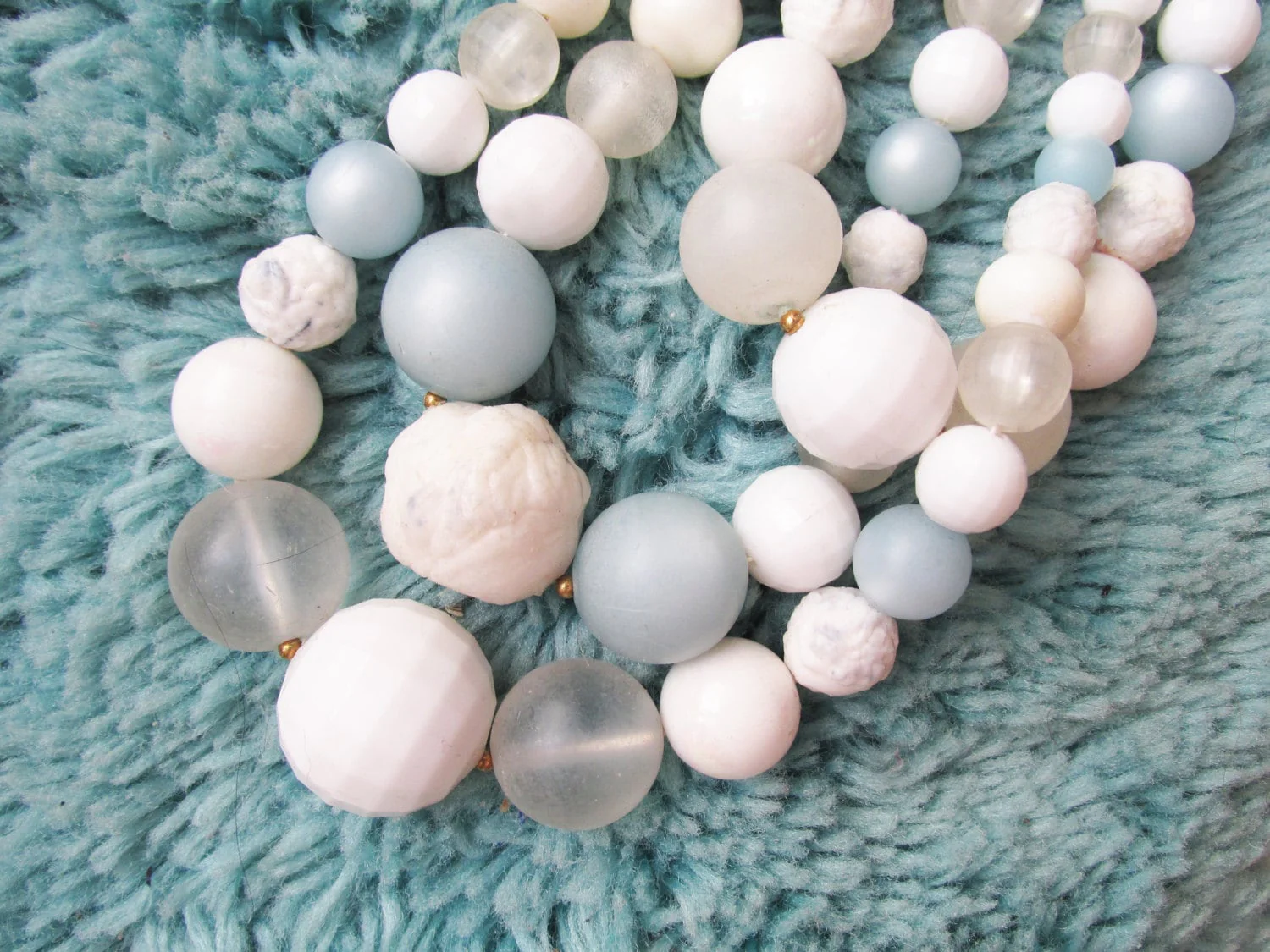 50s 60s Karu Arke Fifth Avenue Designer Three Strand Necklace In Pale Blue and White Mrs. Maisel - Image 4