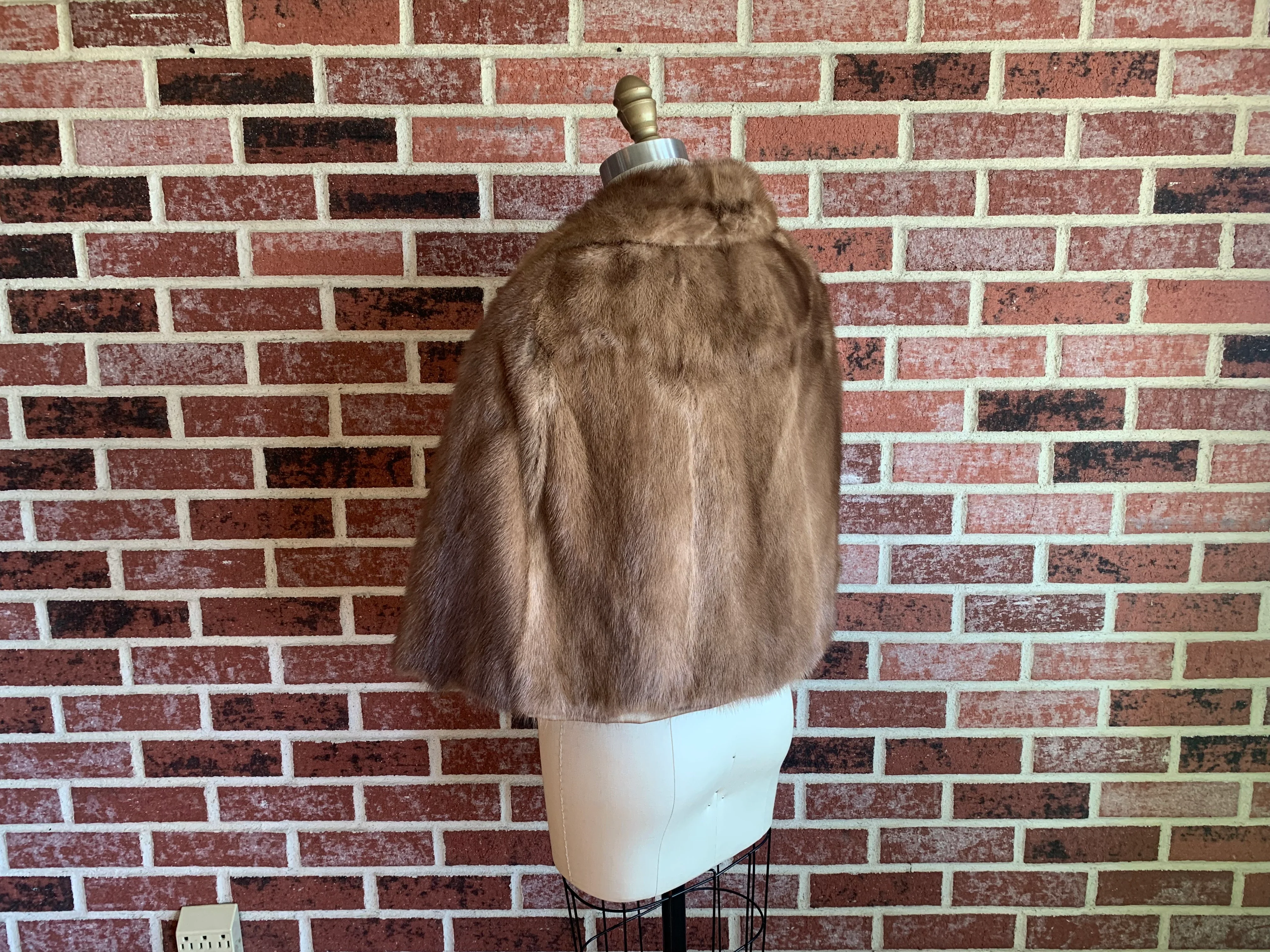 50s/60s Light Brown Bridal Wedding Mink Fur Cape Stole - Image 5