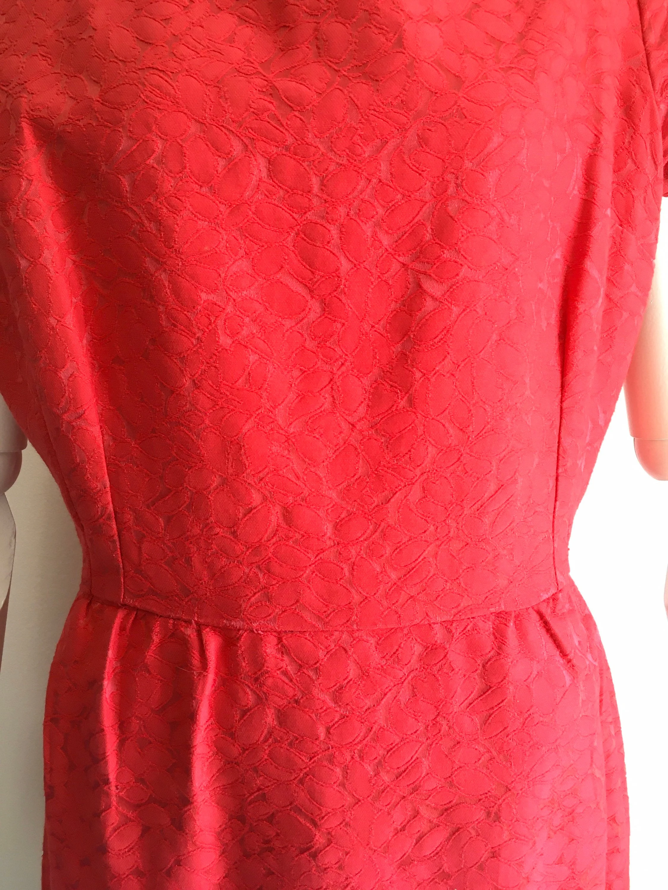 50's/60's Magenta Brocade Party Wiggle Dress - Image 5