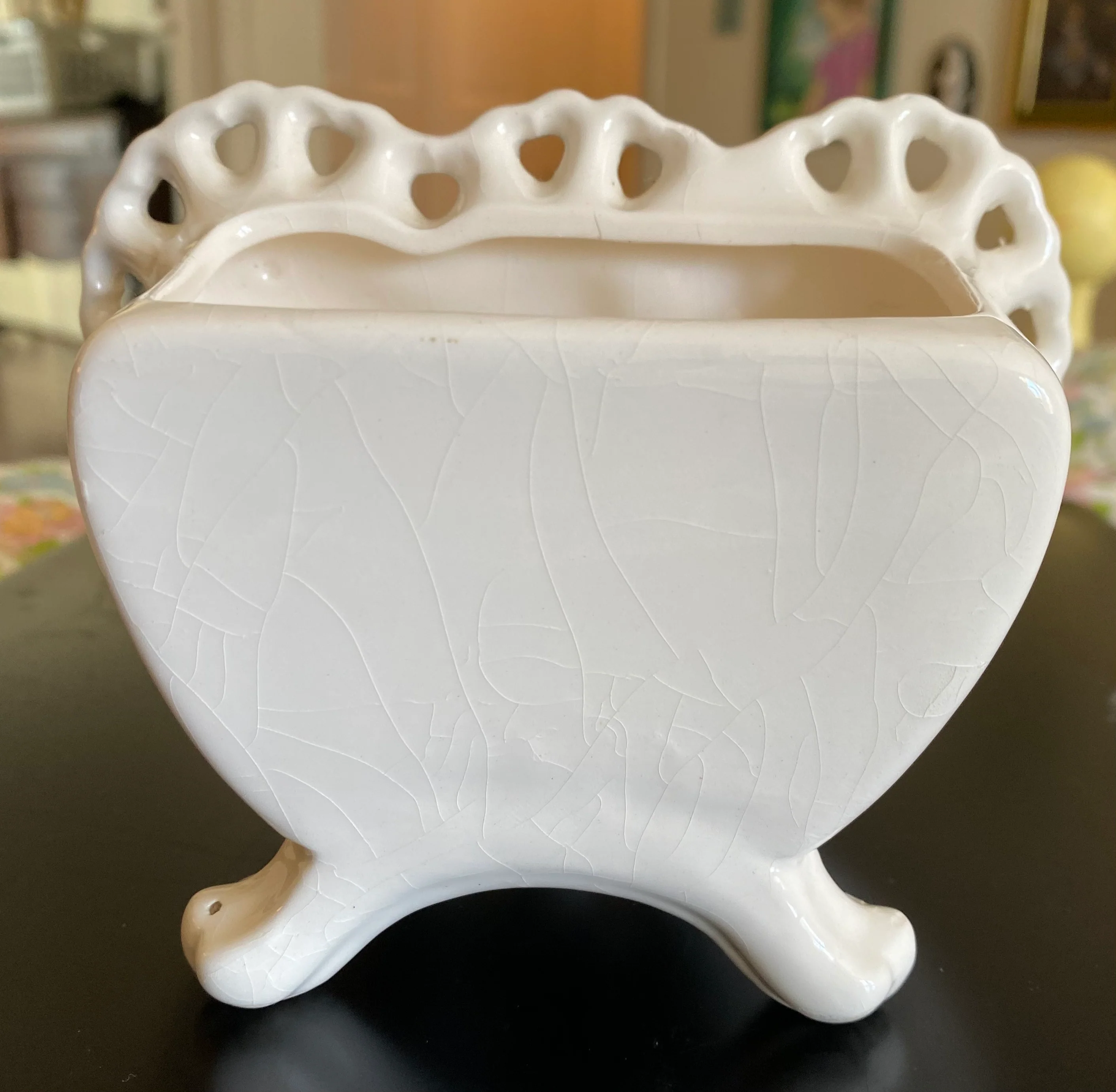 50s/60s Mcm Valentine's Heart Planter W Gold Trim 5154 by Sampson Import Co - Image 4
