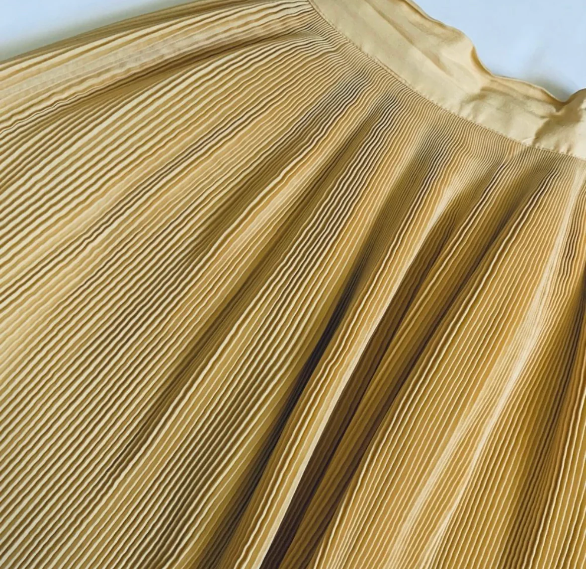 50s/60s Pale Yellow Plisse Pleated Midi Tennis Skirt By Ivy League Originals - Image 5