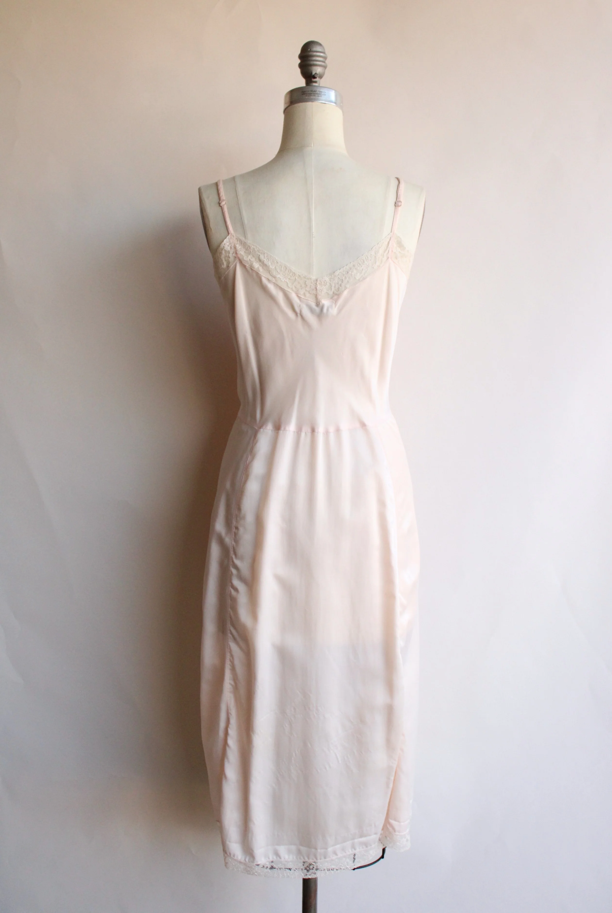 50s/60s Pink Slip With White Lace Size 40 By Barbizon - Image 9
