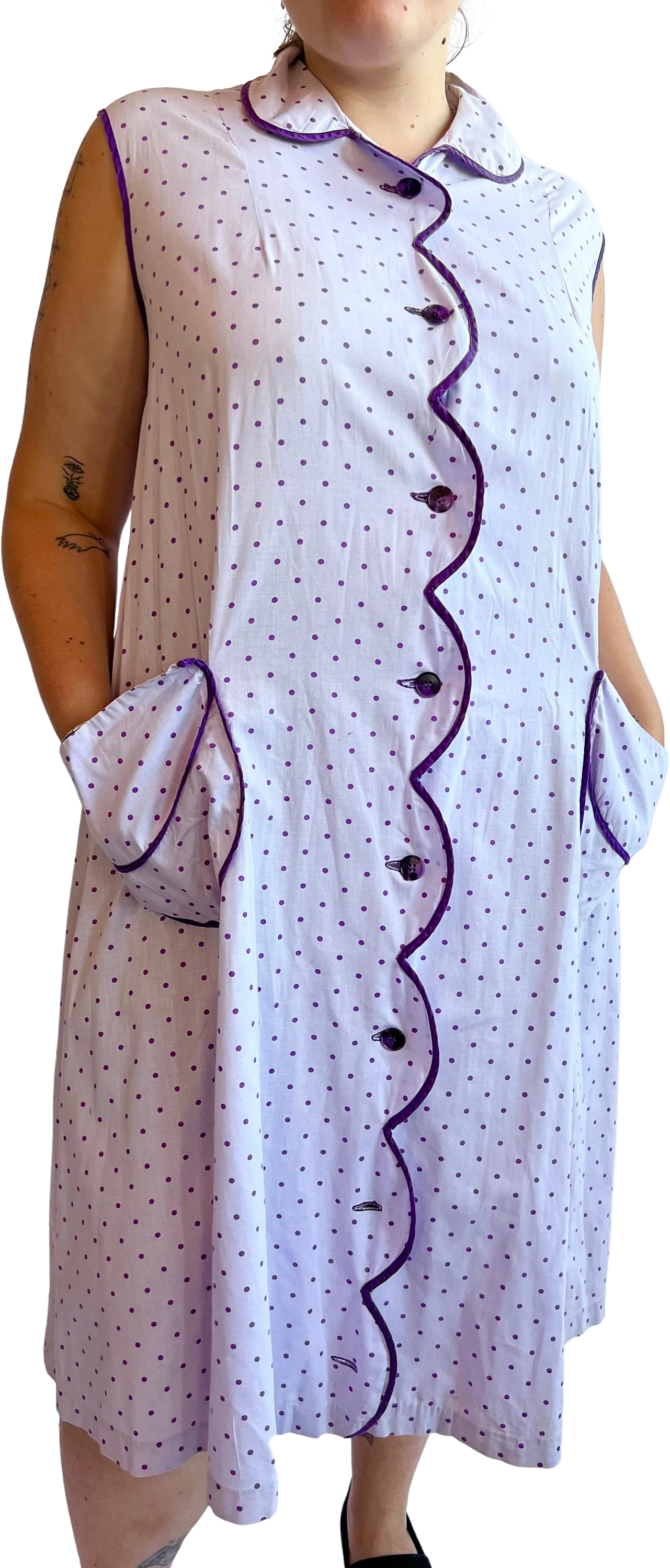 50s/60s Purple Lilac Polka Dot Scalloped Button Up Smock Sleeveless Pocket Dress