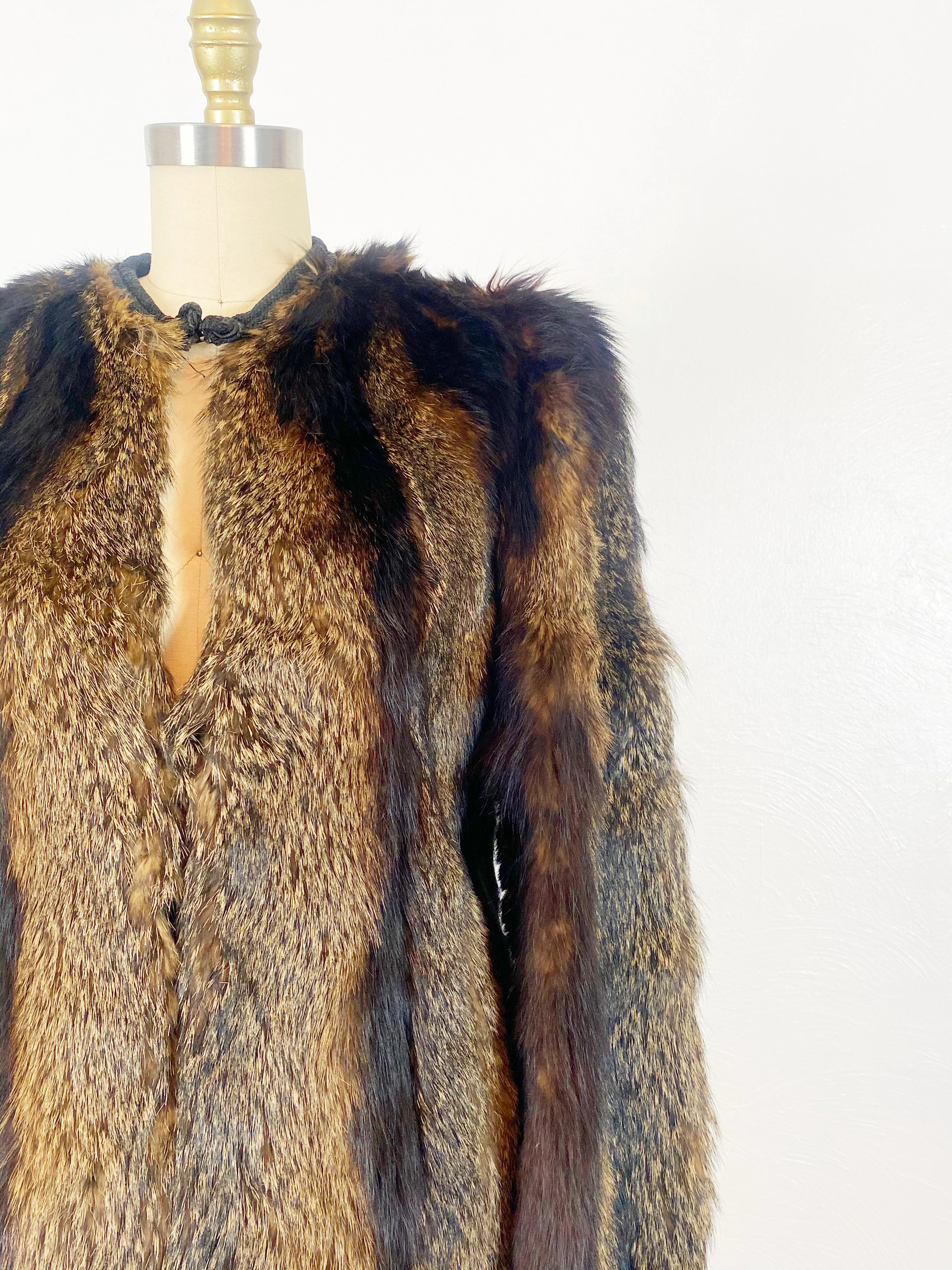 50s/60s Raccoon Fur Coat - Image 4