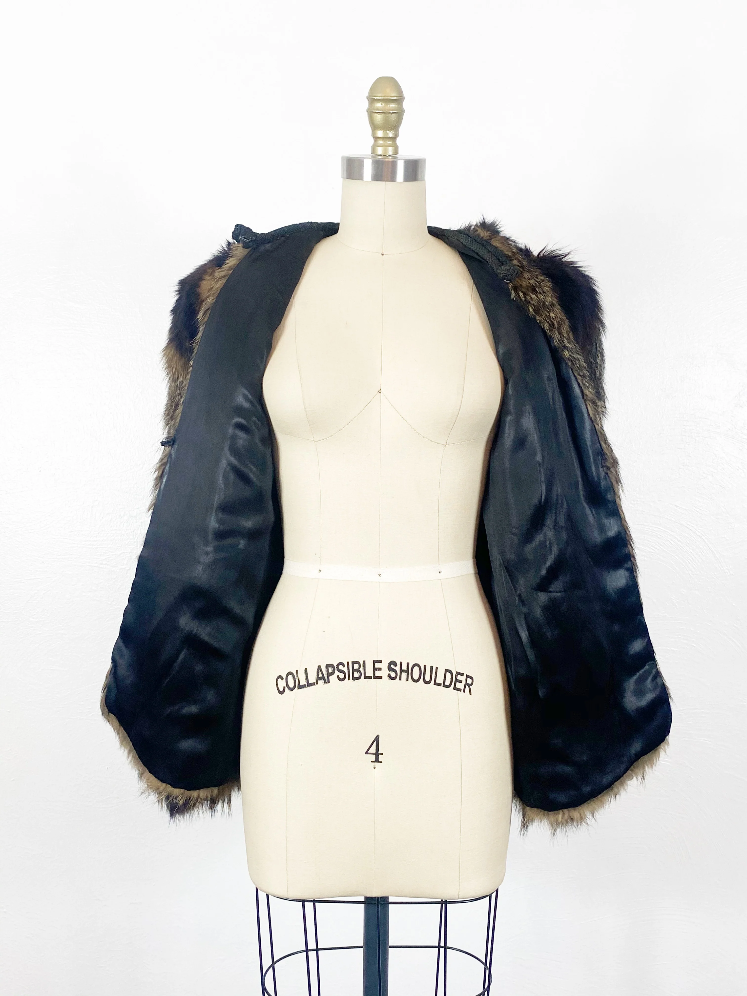 50s/60s Raccoon Fur Coat - Image 8