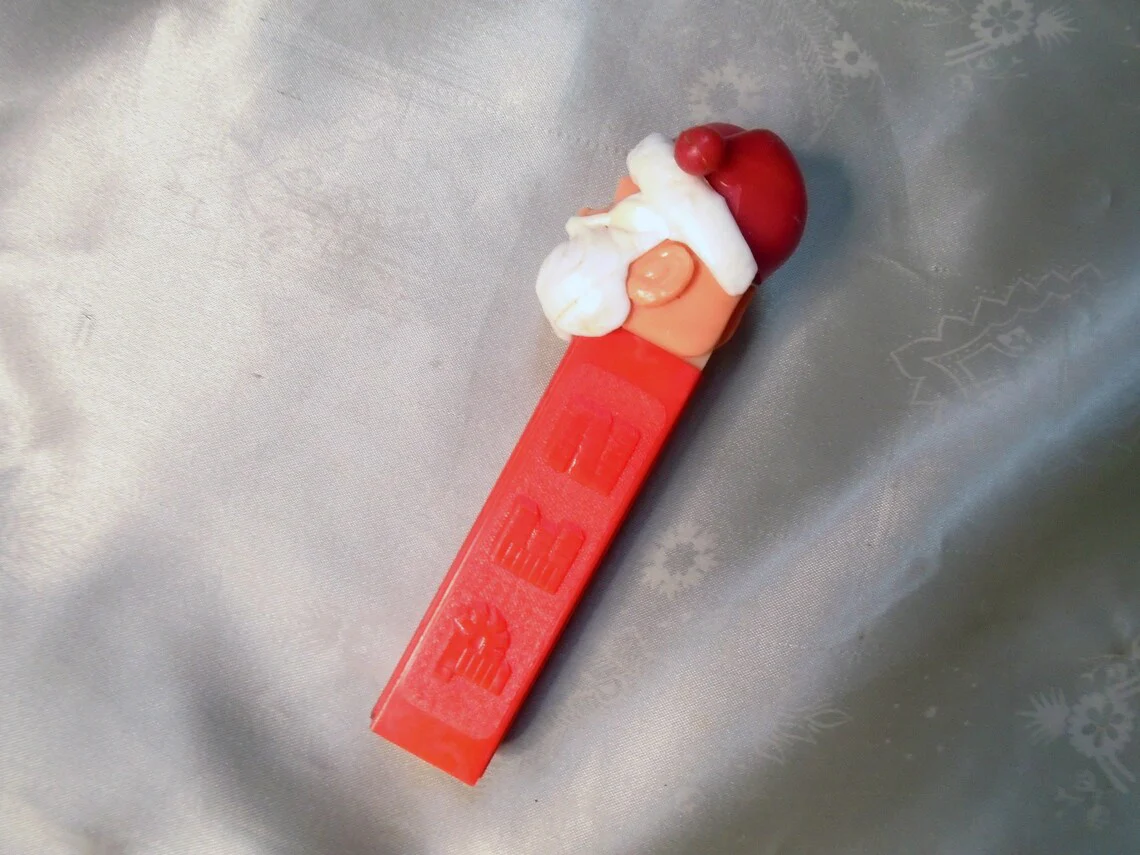 50s/60s Santa Pez Rare Collectible Original Patent No Feet By Pez - Image 4