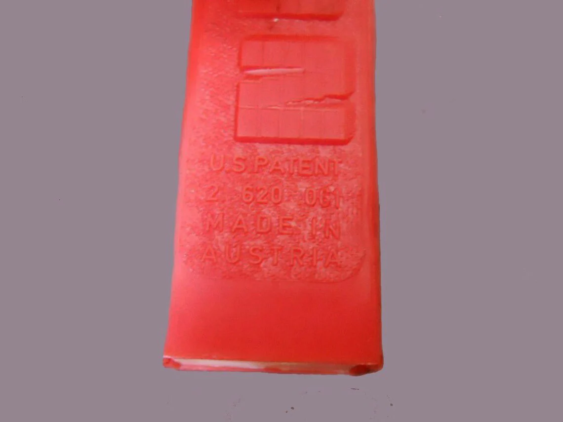 50s/60s Santa Pez Rare Collectible Original Patent No Feet By Pez - Image 6