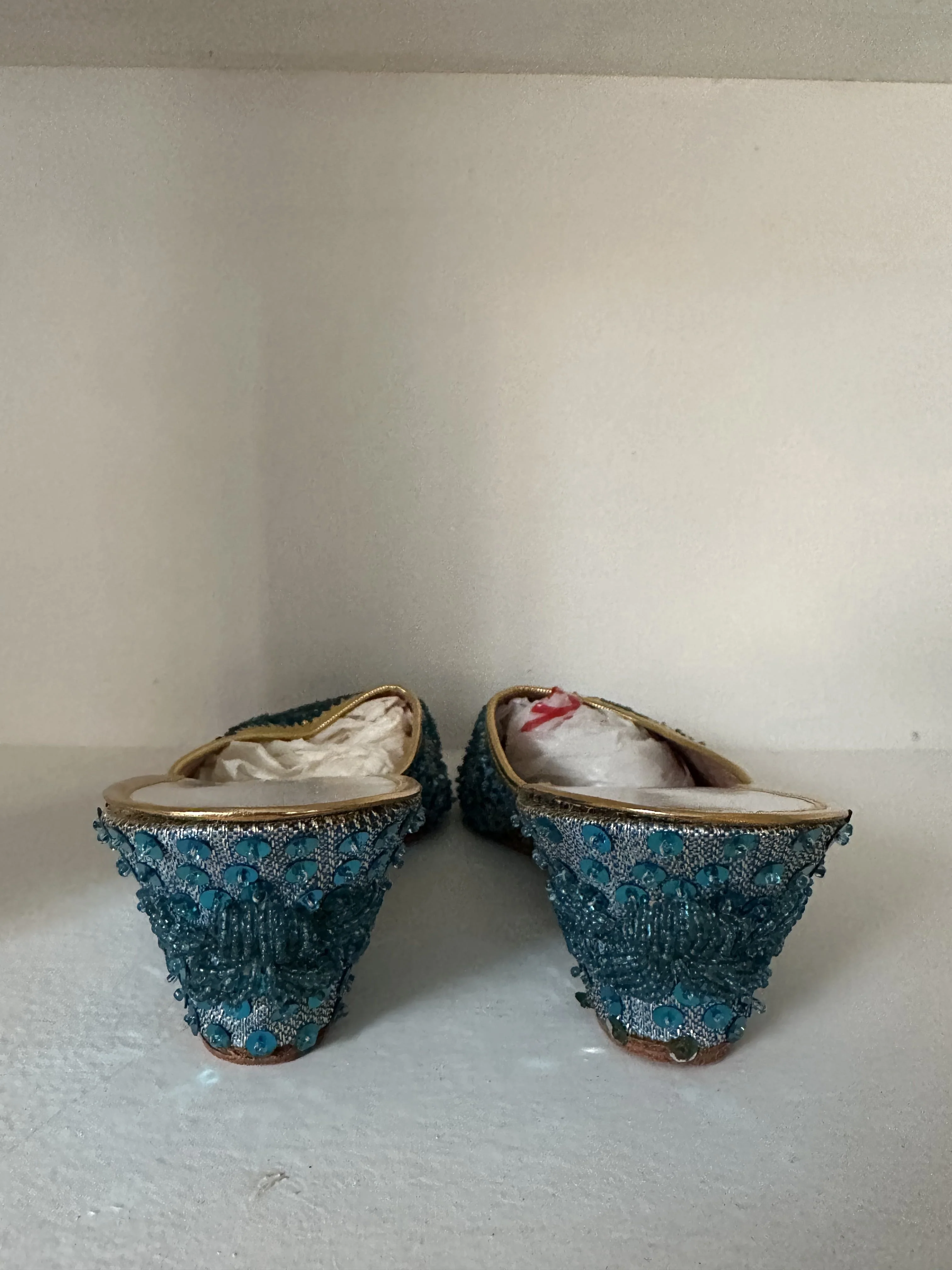 50s/60s Turquoise Floral Beaded Slipper - Image 3