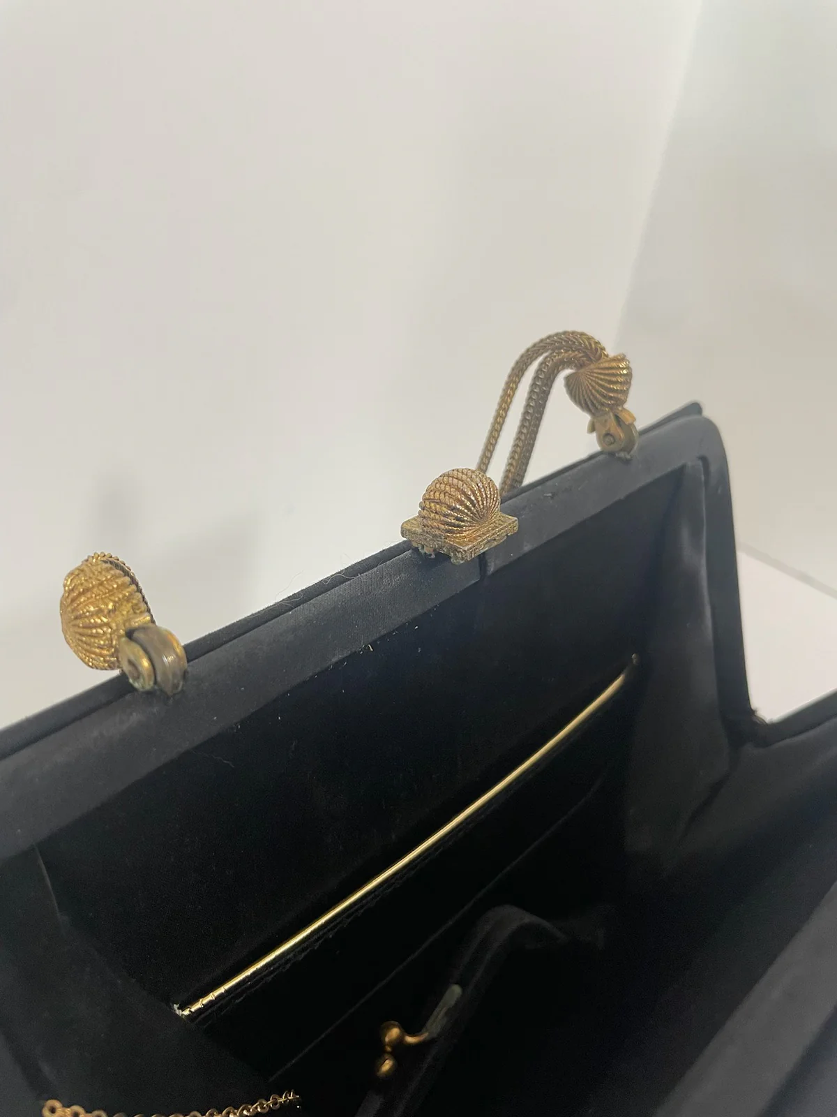 50s/60s Vintage Black Evening Bag Triple Gold Chain Handle - Image 6
