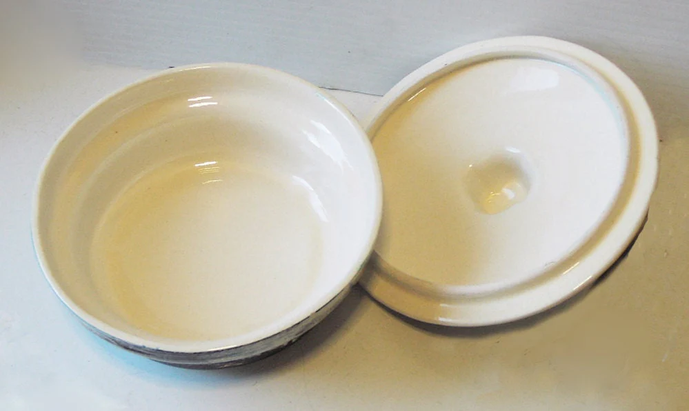 50s Atomic Era Ceramic Serving Dish with Lid - Image 5