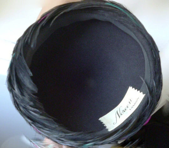 50s Atomic Feather "volcano" Hat - Image 5
