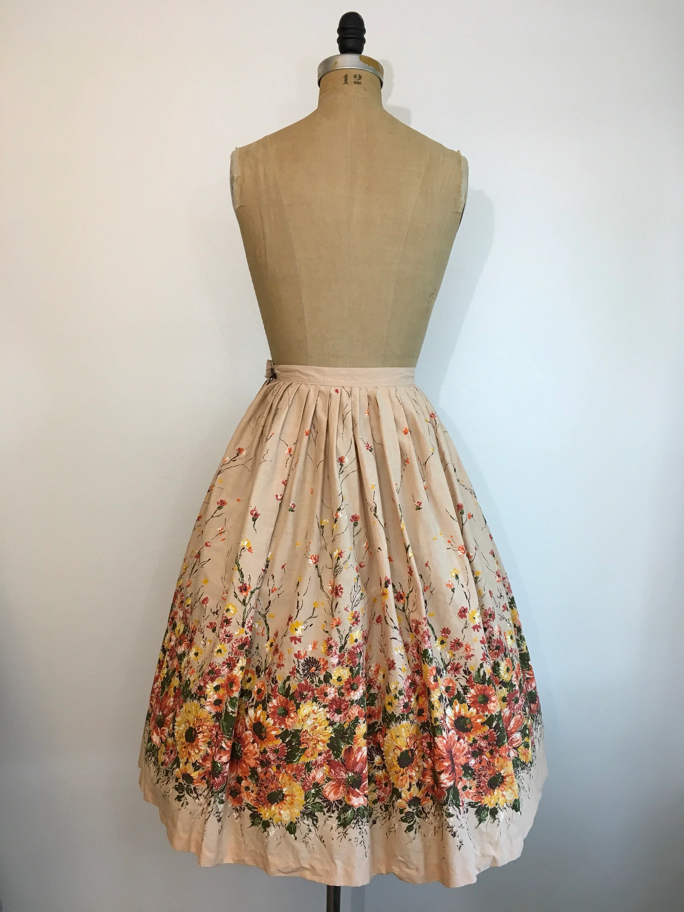50's Autumn Bouquet Novelty Print Skirt - Image 2