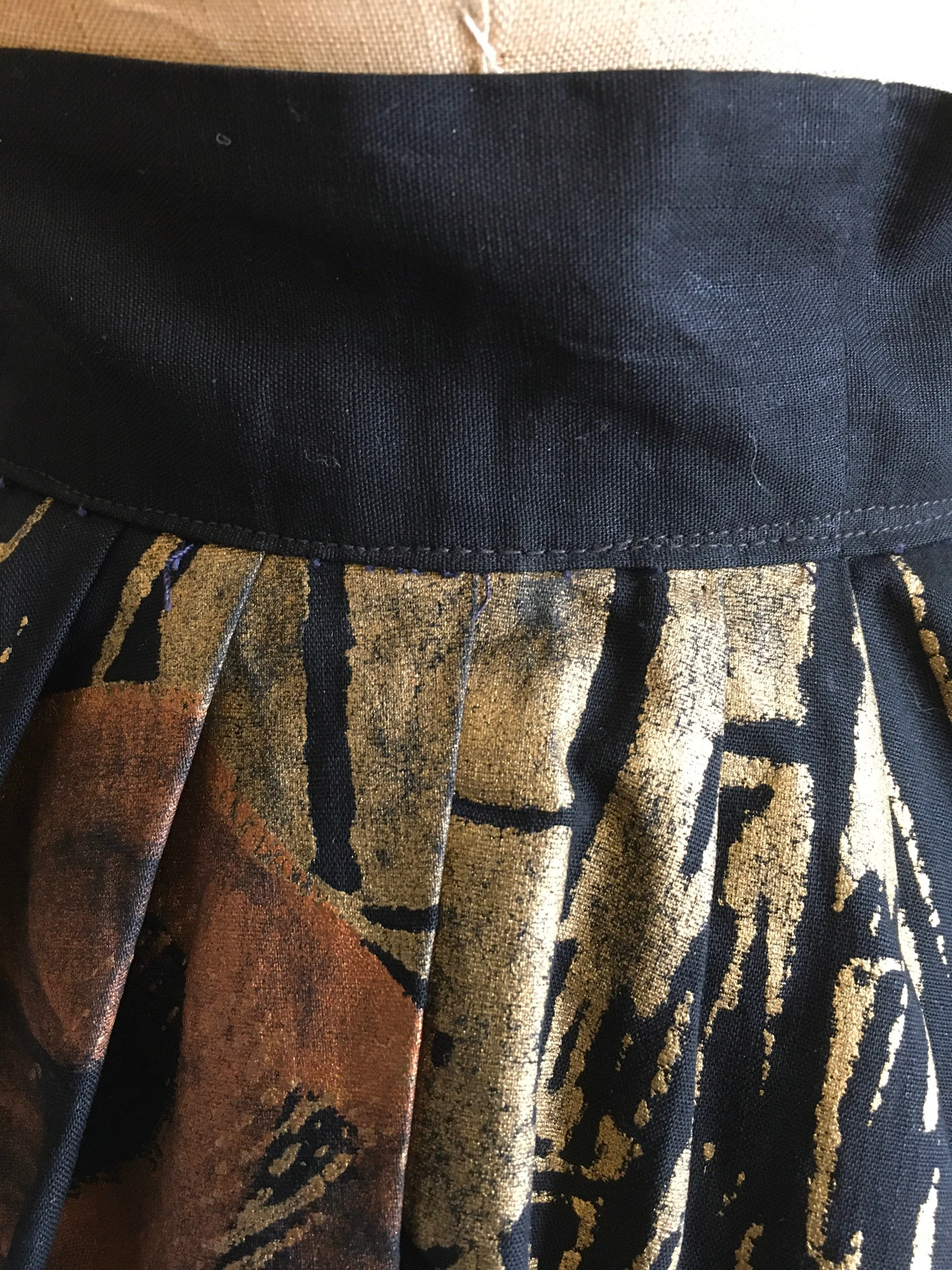 50's Black and Gold Circle Skirt with Roses And Bamboo Print - Image 8