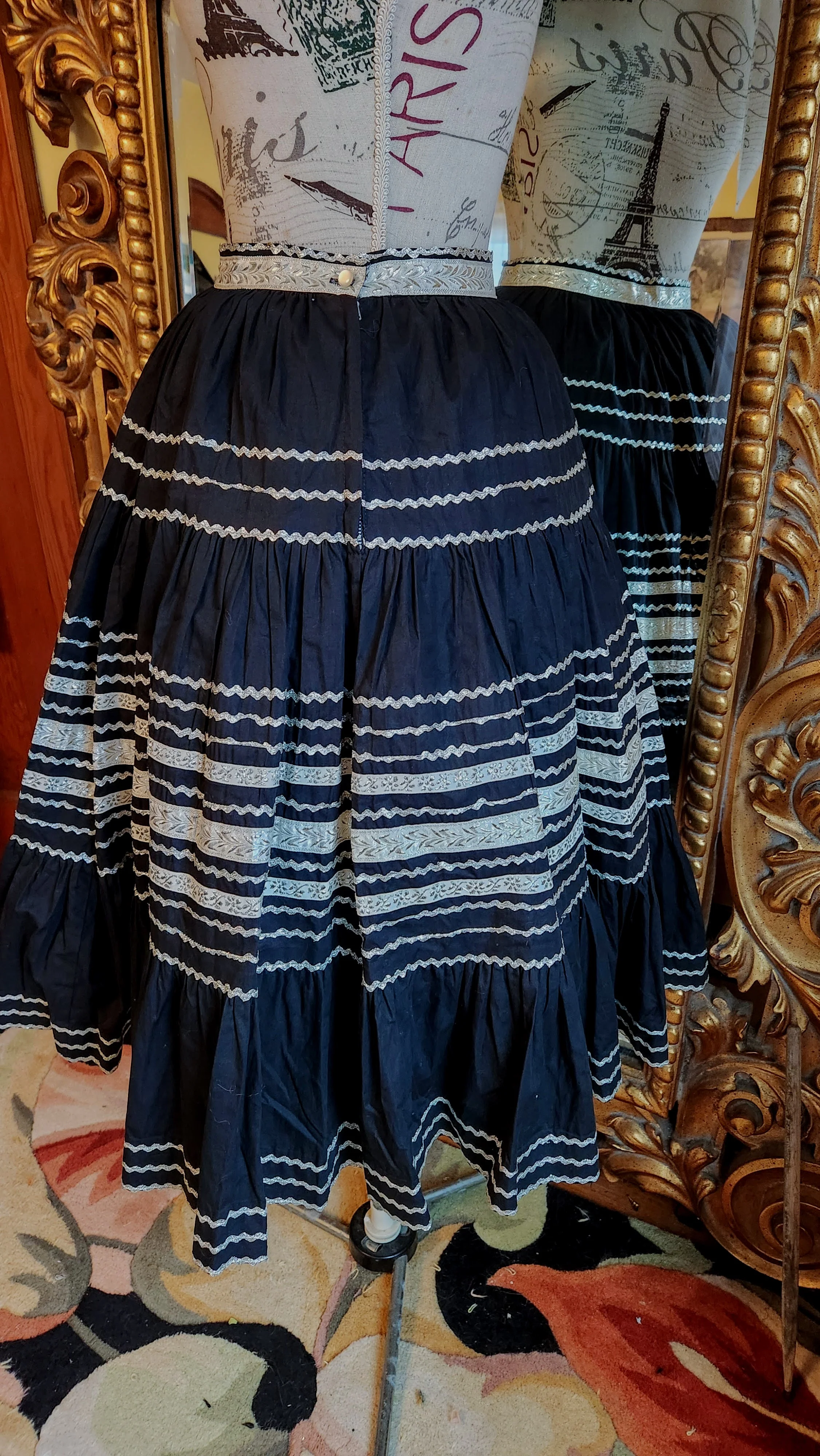 50s Black And Silver Cotton Patio Skirt - Image 3
