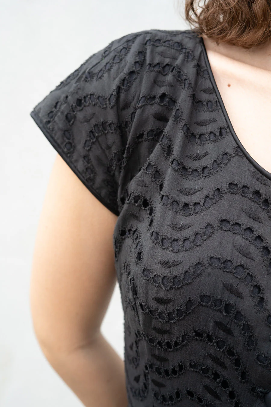 50s Black Eyelet Dress - Image 12