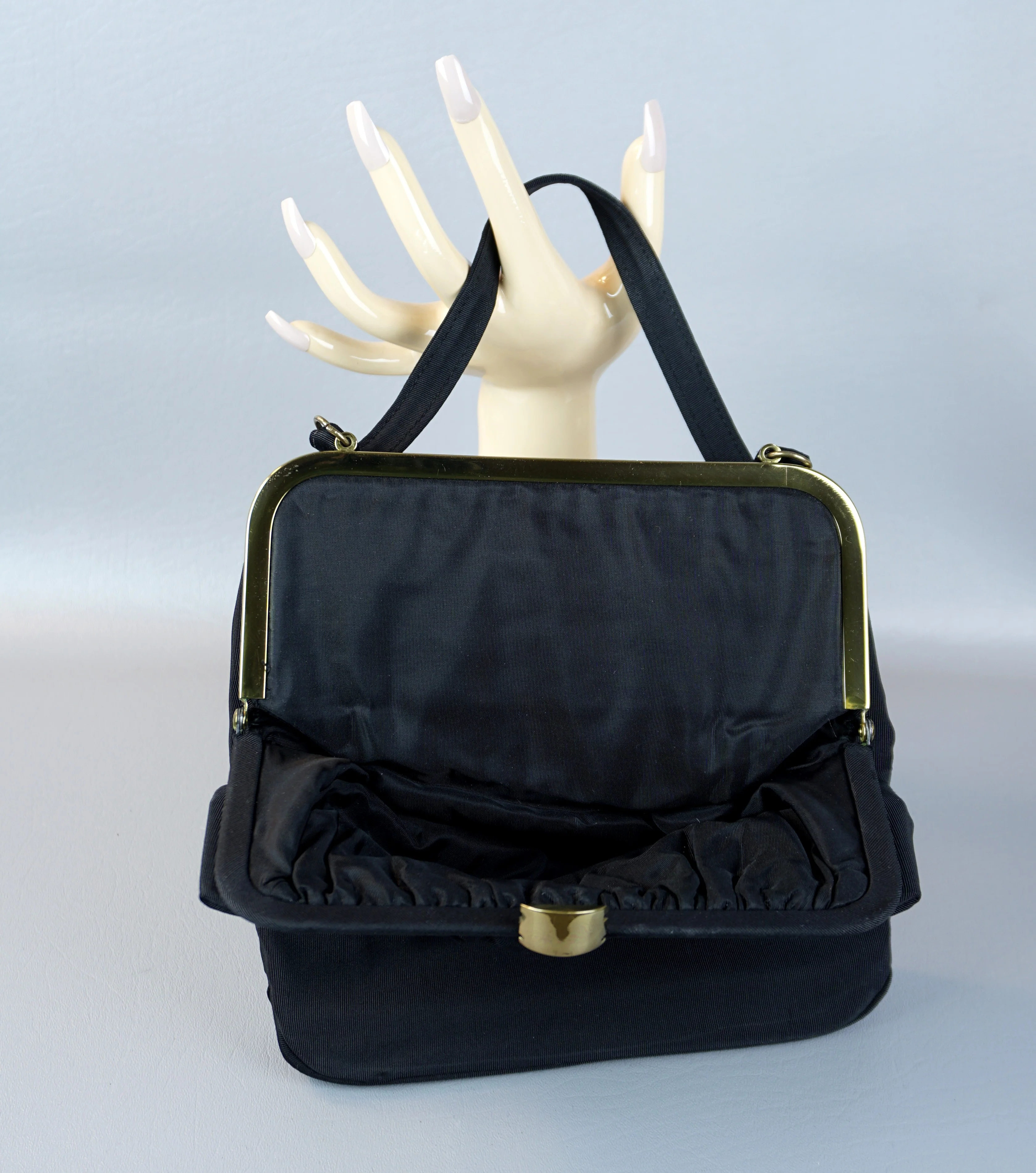 50s Black Faille Handbag With Double Sides By L & M - Image 4