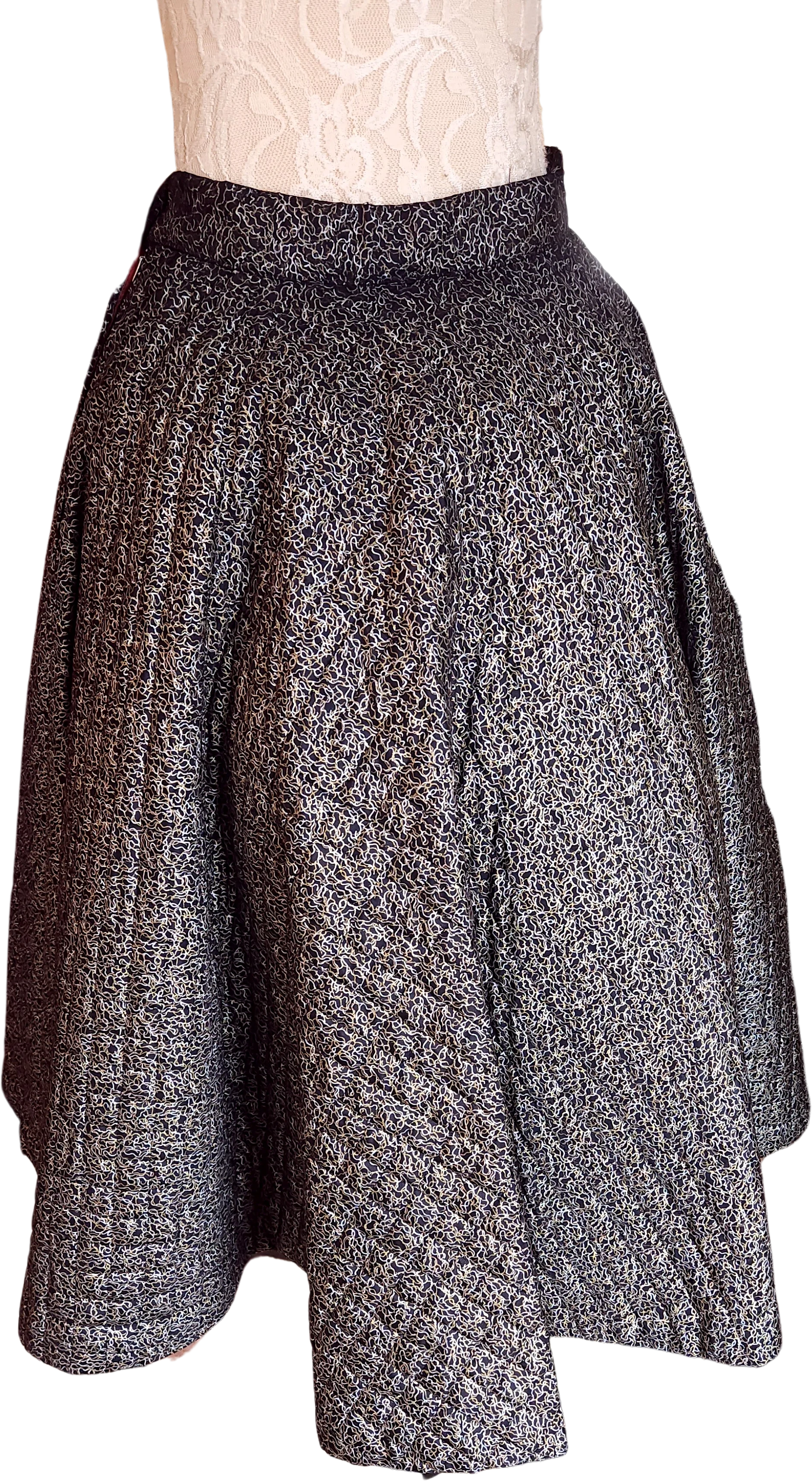 50s Black Metallic Gold Silver Quilted Circle Skirt By Junior Vues - Image 2