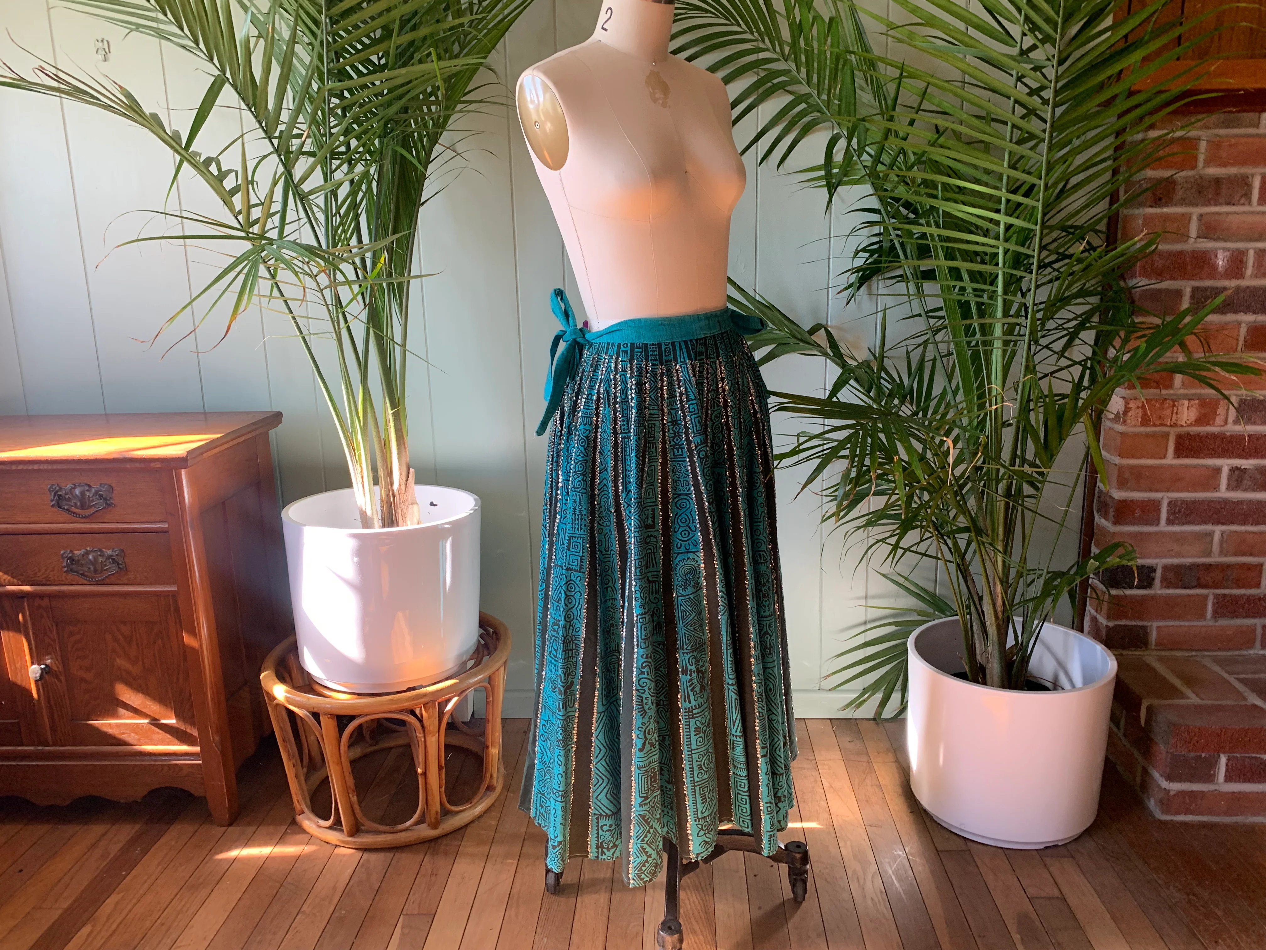 50s Black Turquoise Silver Sequin Cotton Circle Skirt By Almacenes Acapulco - Image 10
