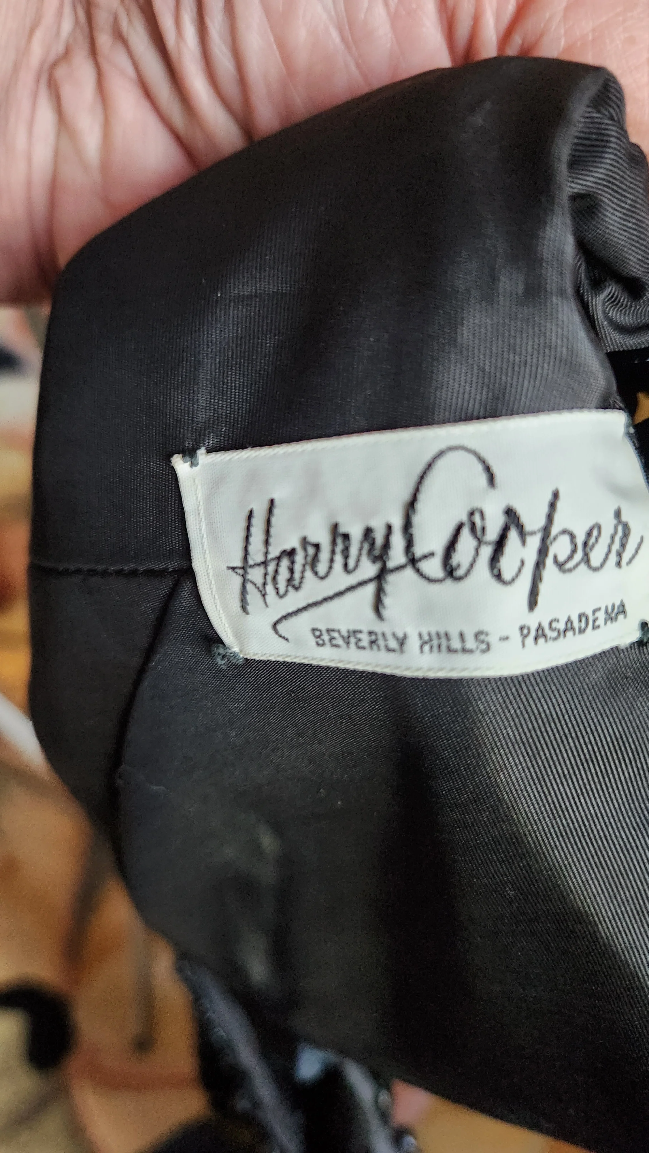 50s Black Velvet Beaded Crop Top By Harry Cooper Beverly Hills - Image 10