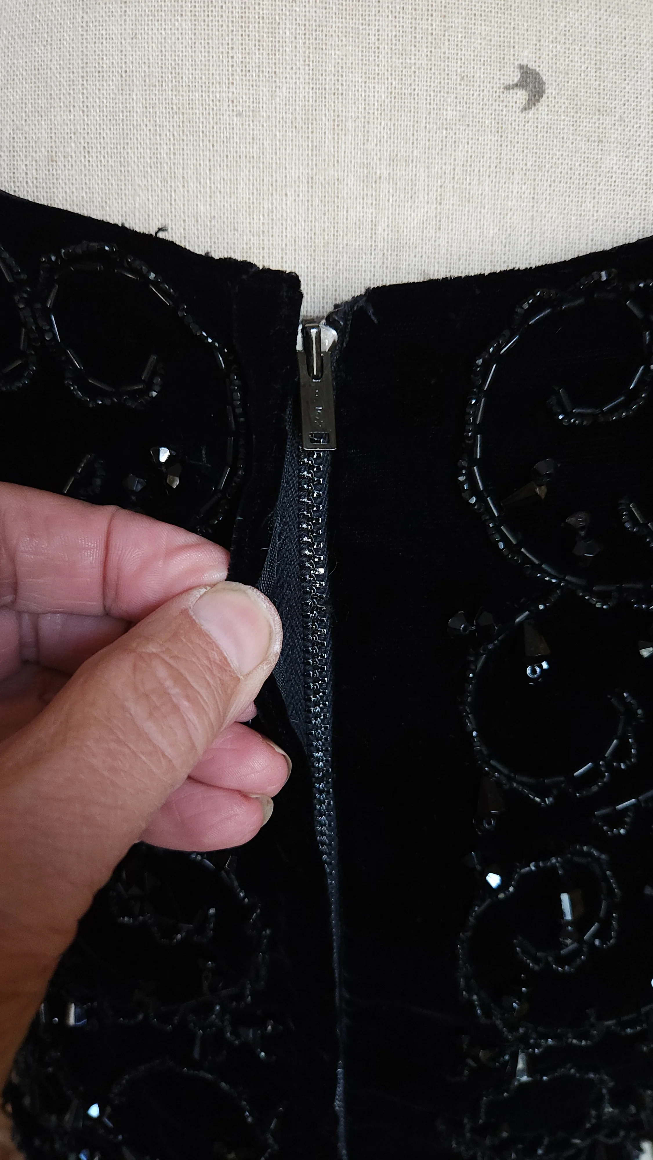 50s Black Velvet Beaded Crop Top By Harry Cooper Beverly Hills - Image 8