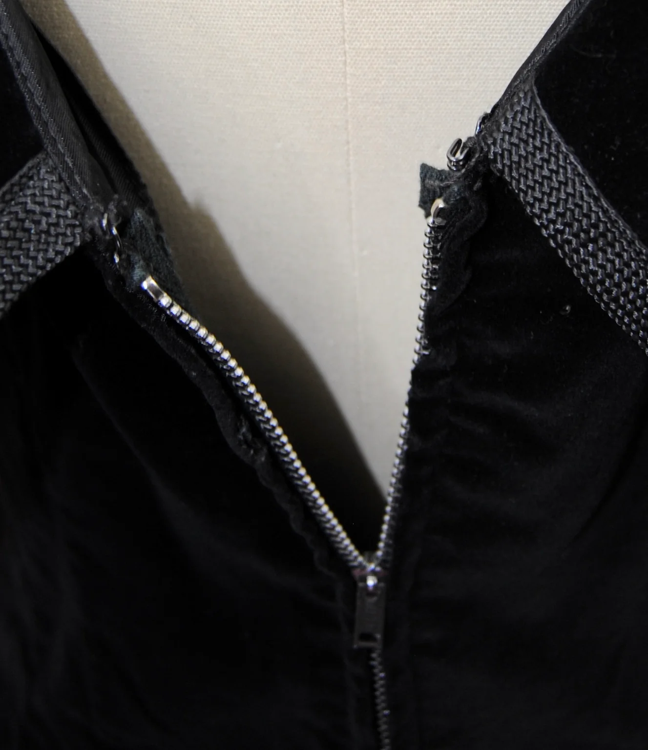 50s Black Velveteen Cocktail Holiday Dress With Trim By Gilden Juniors - Image 15