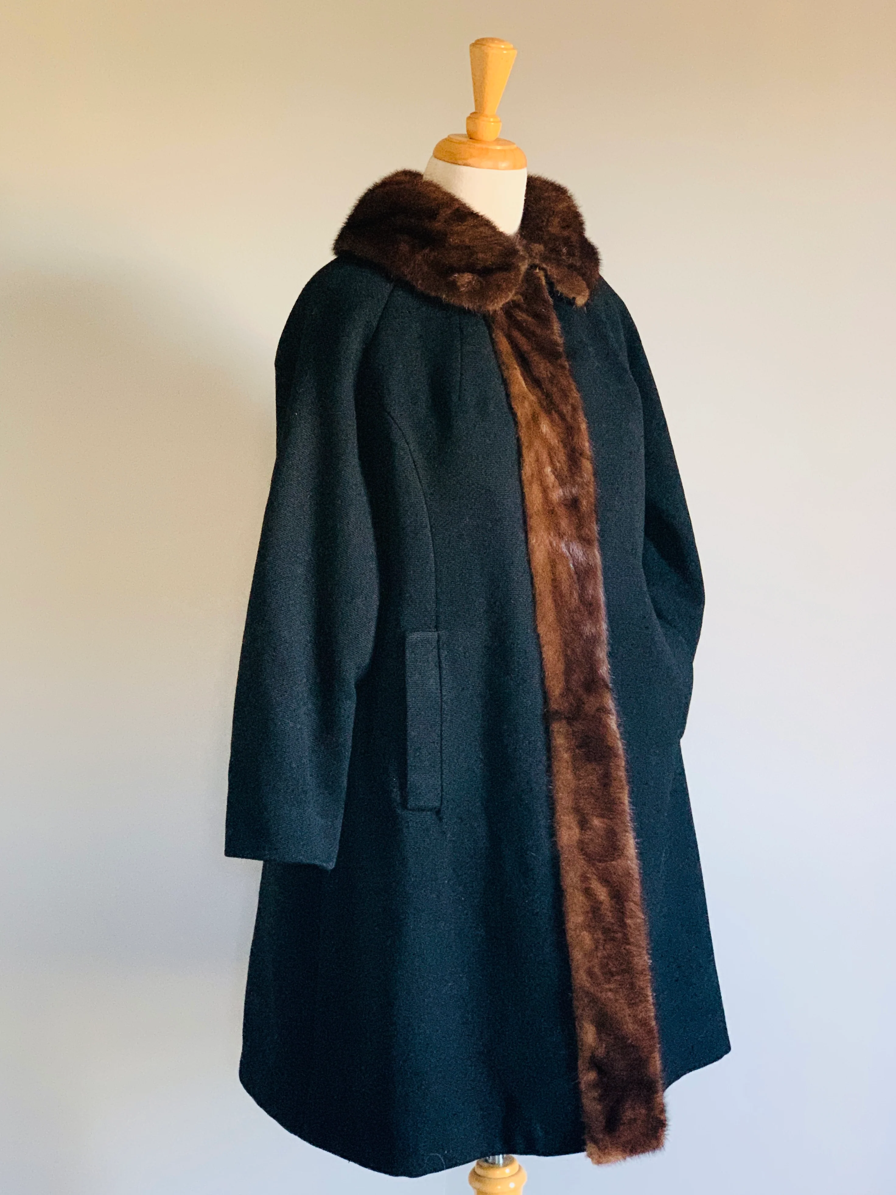 50s Black Wool Mink Coat - Image 9