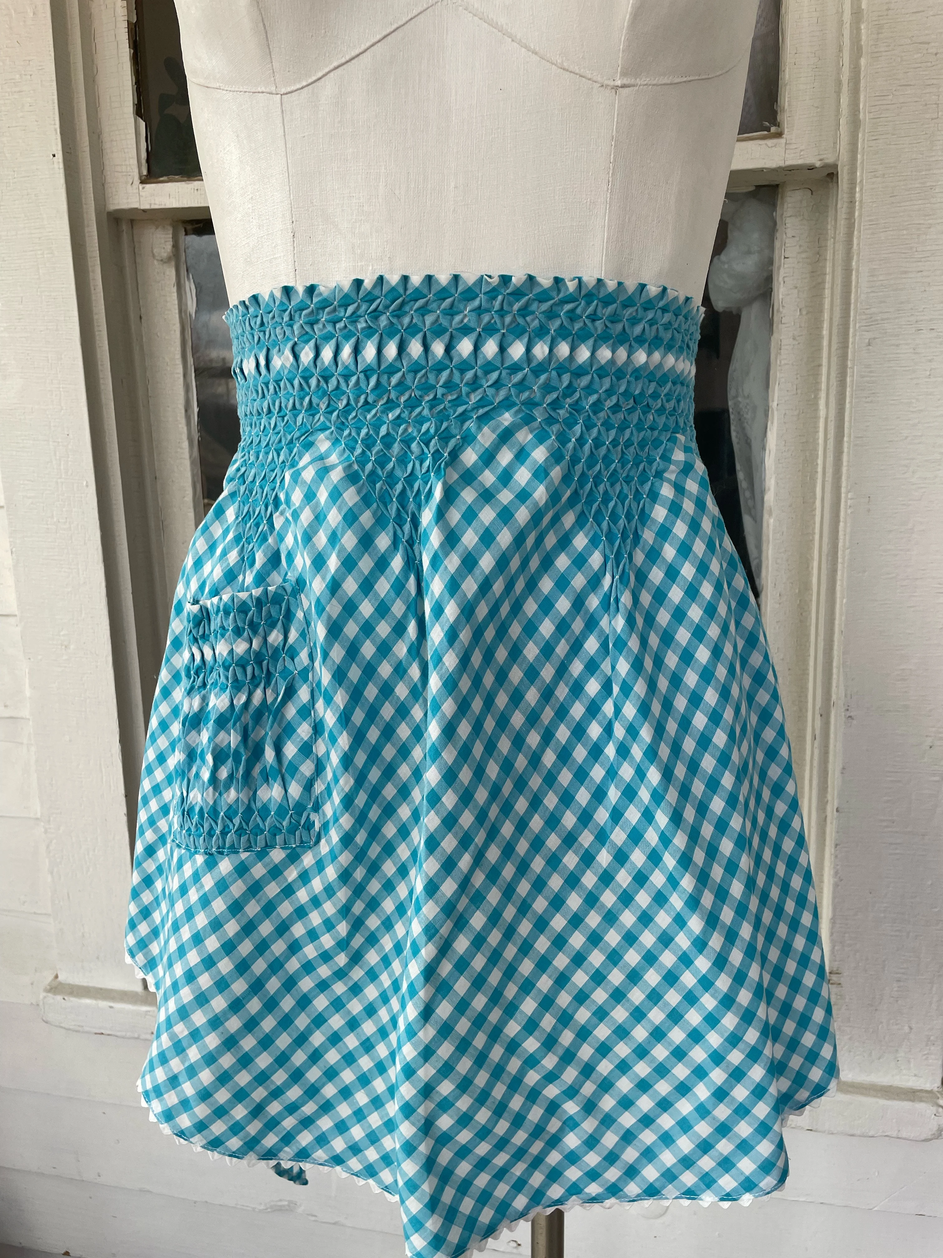 50s Blue Gingham Check Smocked Half Apron Farmhouse - Image 7