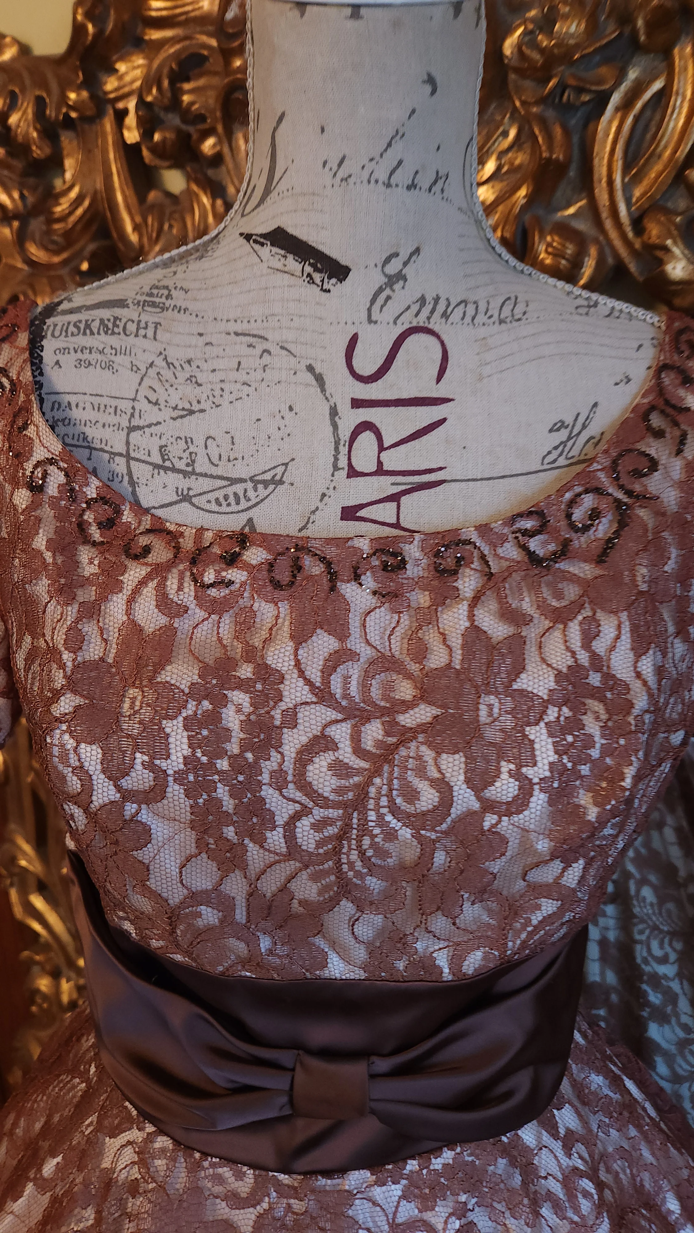 50s Brown Lace And Satin Fit And Flare Party Dress - Image 5