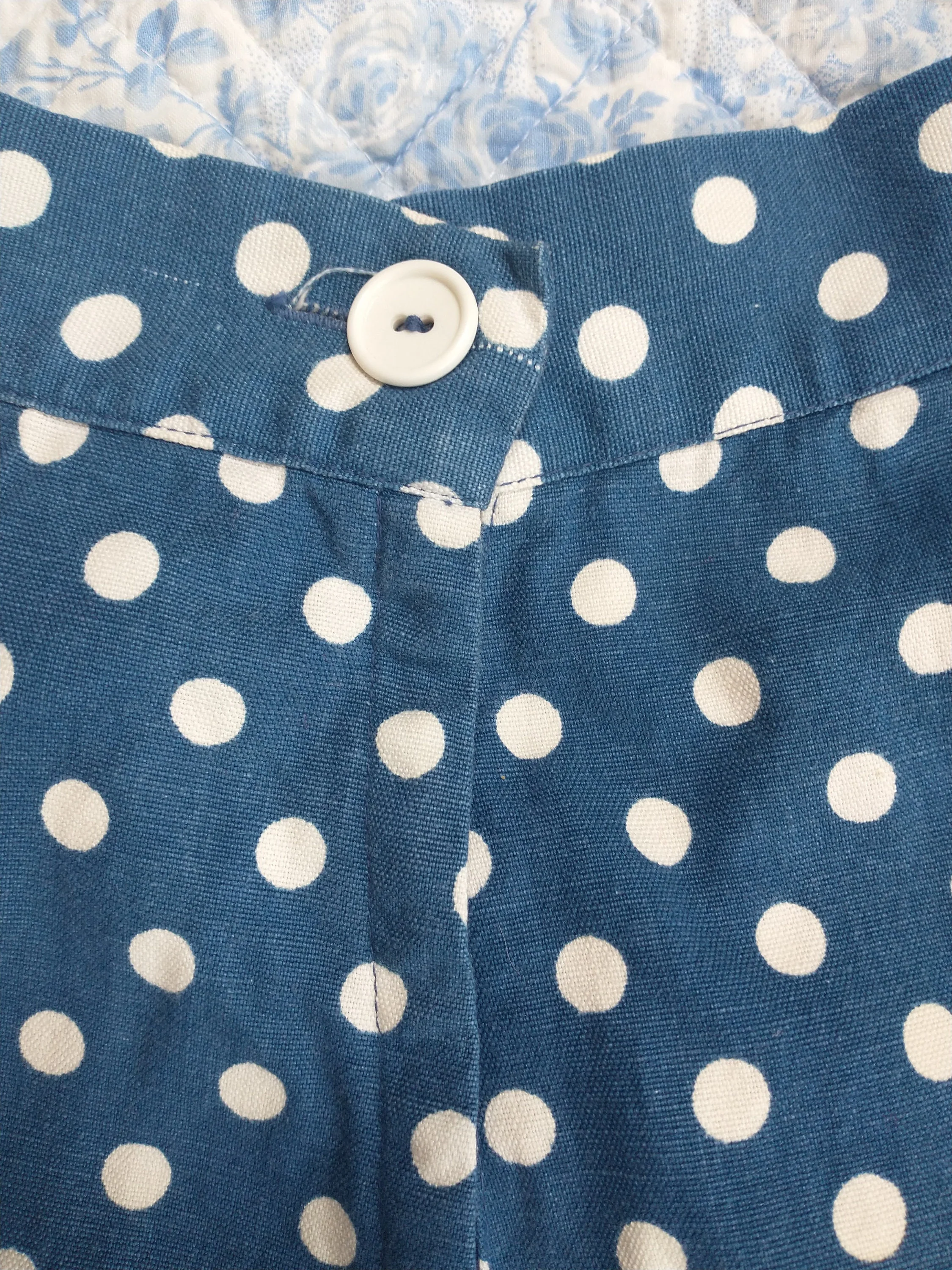 50s Capri Peddle Pushers Womens Small Blue and White Polka Dot Rockabilly Summer by Foster-Hochberg - Image 6