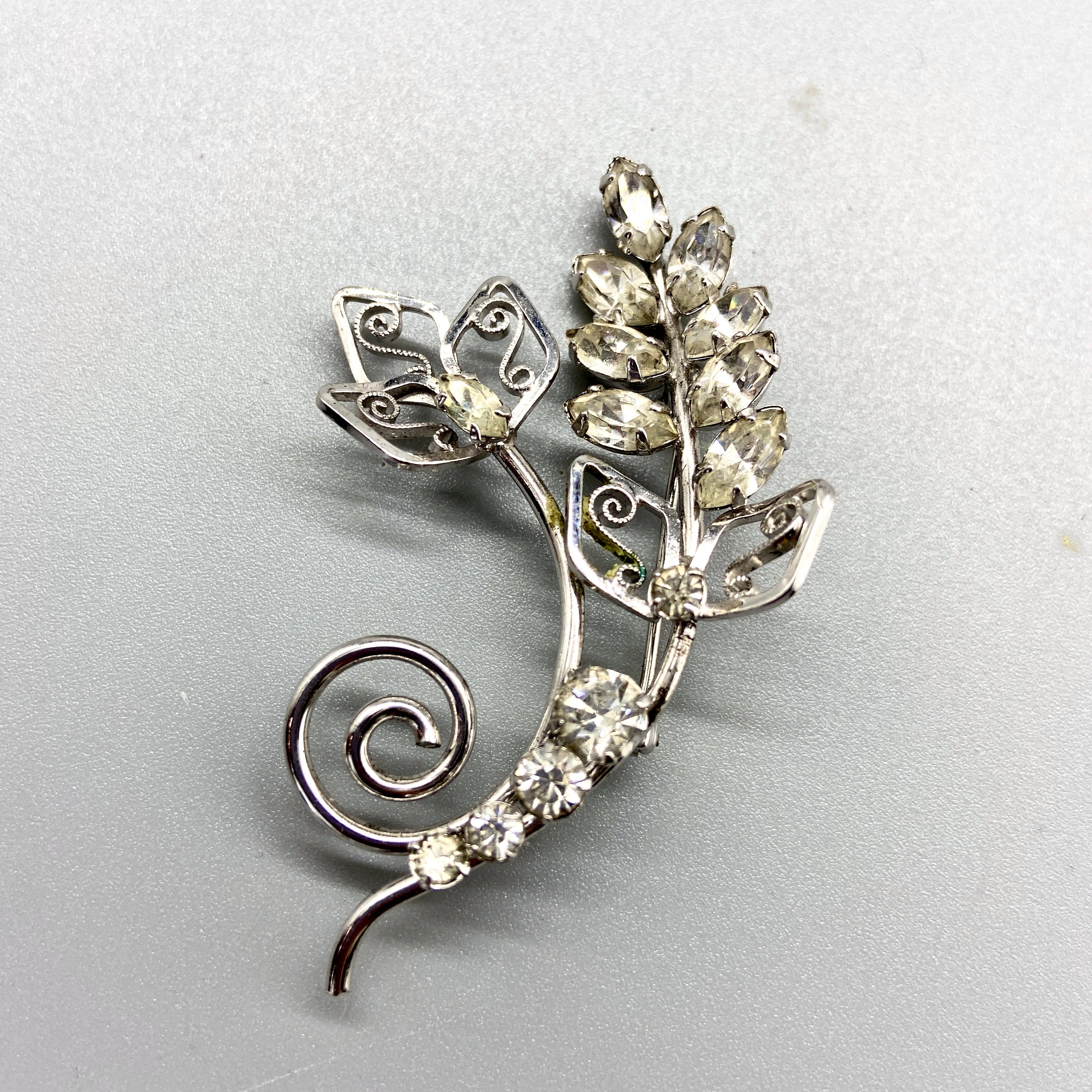 50s Darling Rhinestone Brooch Fern Leaves Floral Motif By Tru-Kay - Image 3