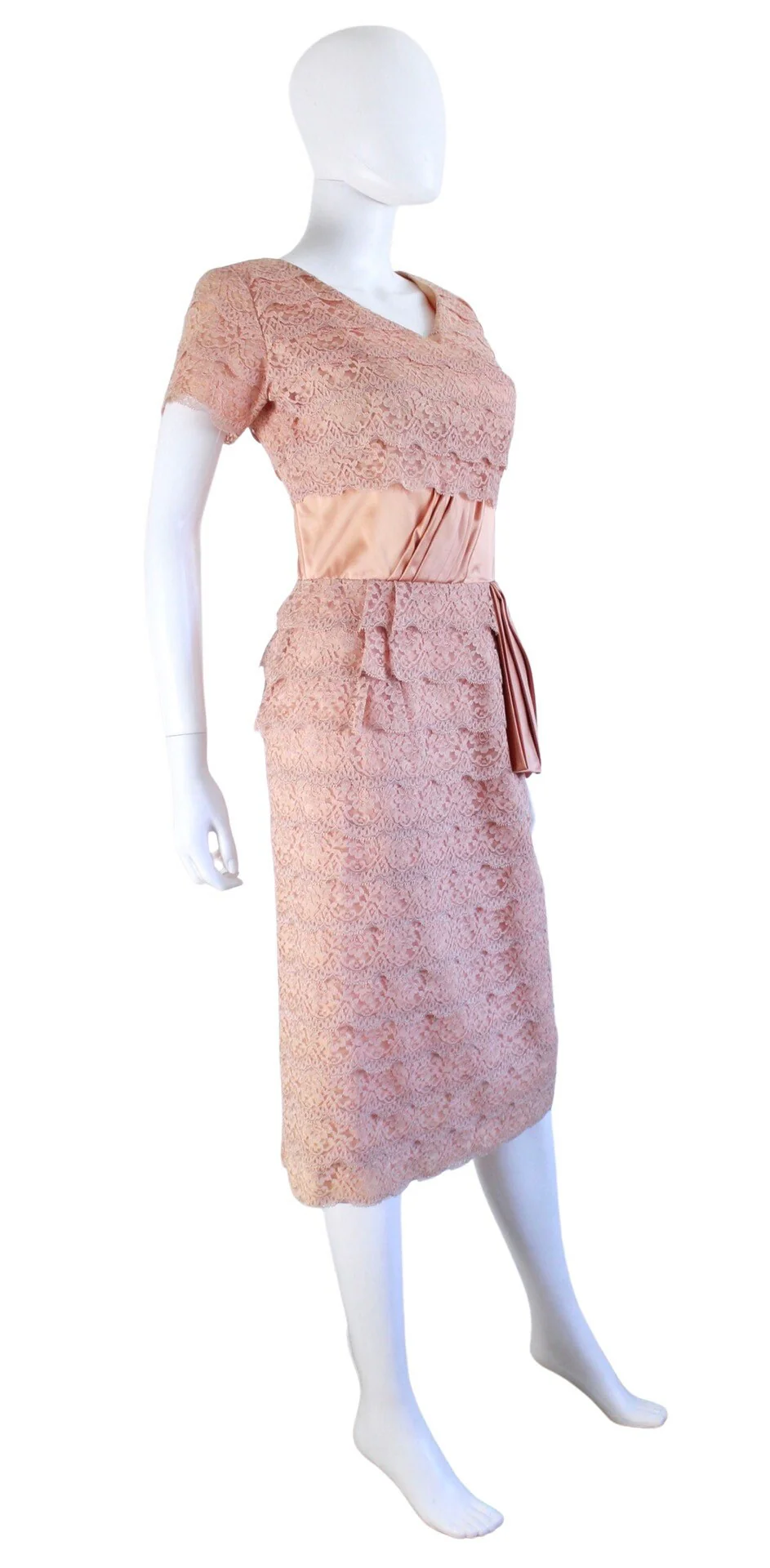 50s Dusky Peach Satin and Lace Wiggle Cocktail Dress - Image 6