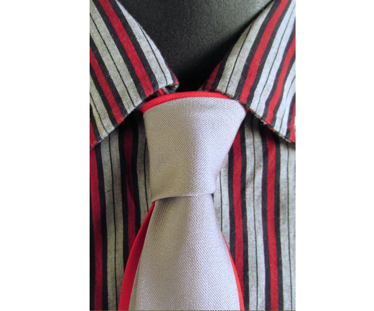 50s Embroidered Pilgrim Cravat with Second Layer of Red Fabric and Square Ends, Mint - Image 4