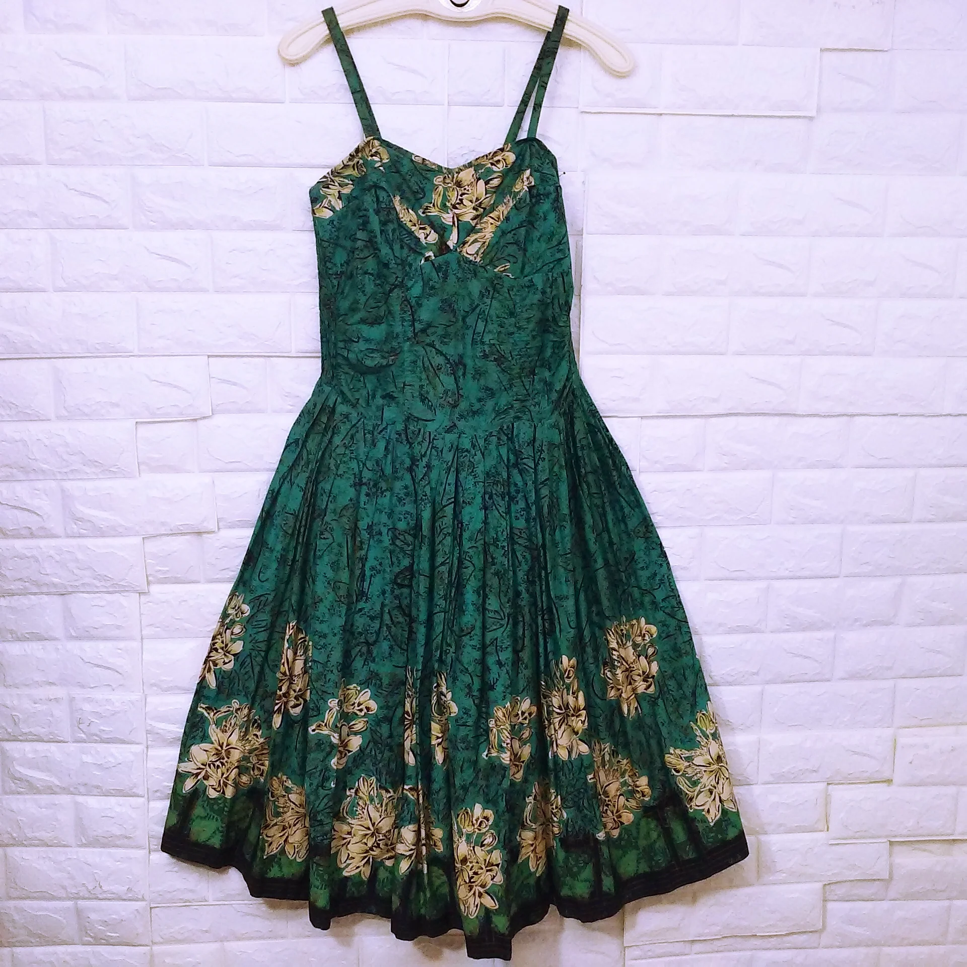 50s Fit N' Flare Mod Retro Swing Rockabilly Sun Dress By Quality Handmade Custom Handsewn Border Print Fabric - Image 6