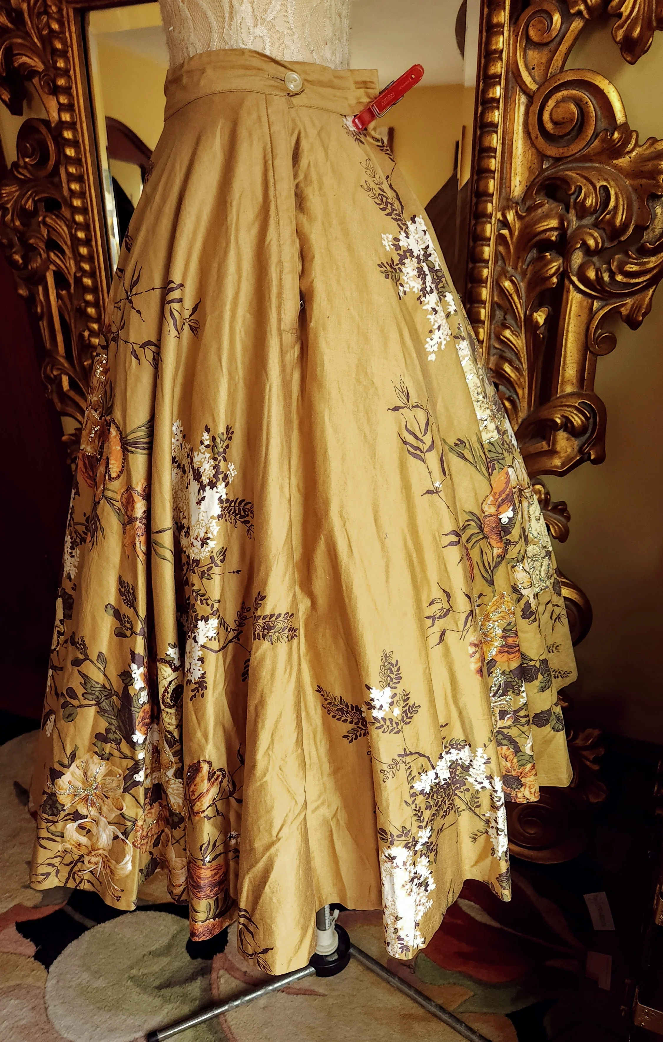 50s Gold Handpainted Glitter Floral Circle Skirt By Smart Set - Image 4