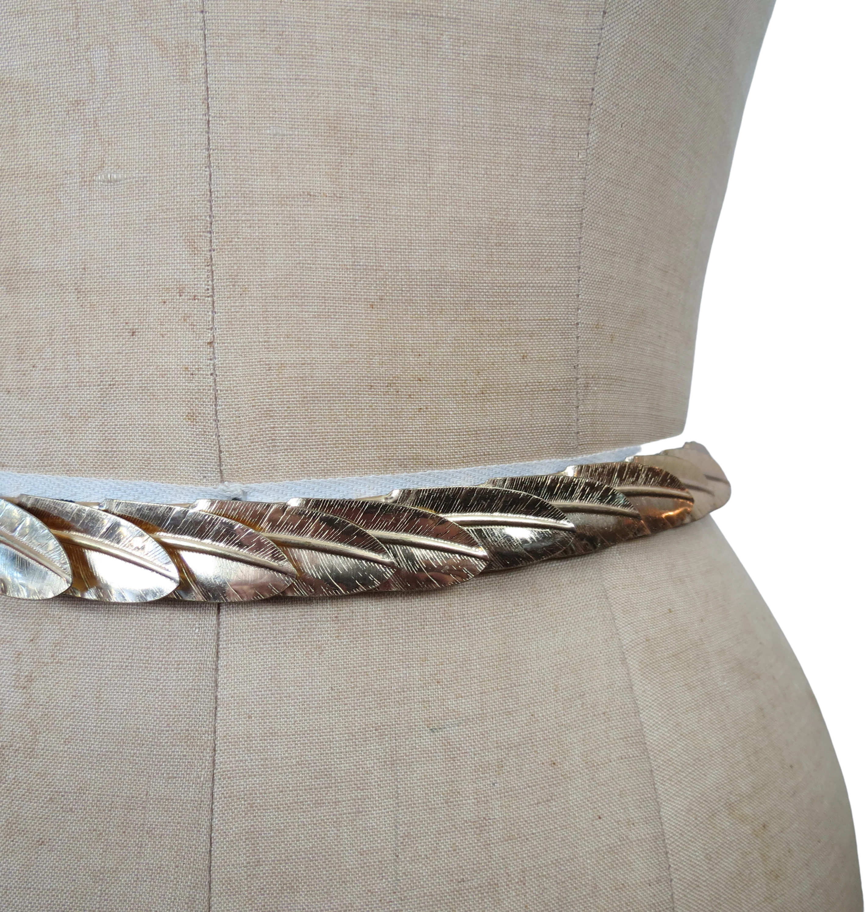 50s Gold Metal Stretch Belt Fish Scale Leaves Feathers - Image 2
